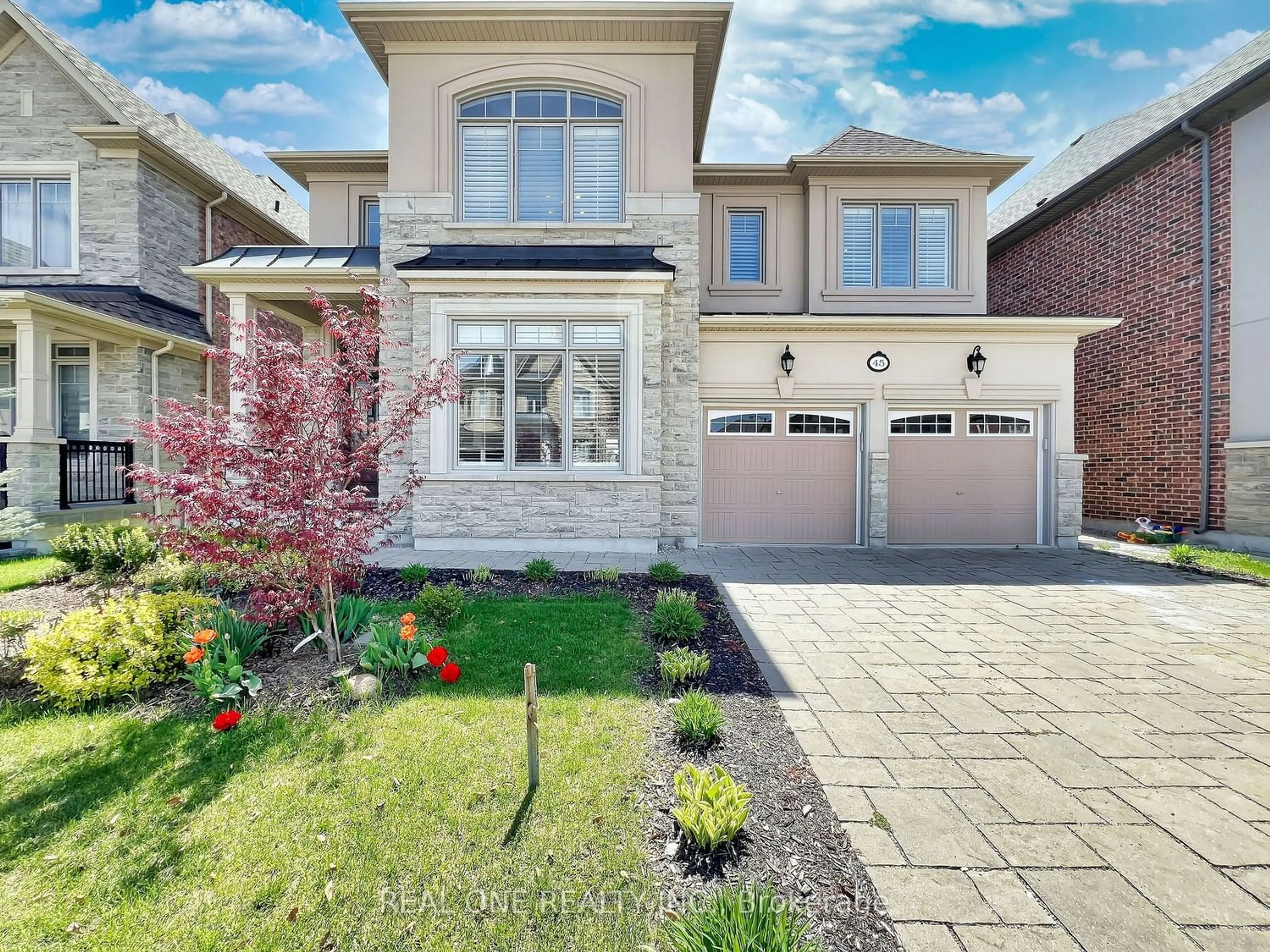 Home with brick exterior material for 45 Port Royal Ave, Vaughan Ontario L4H 4K6
