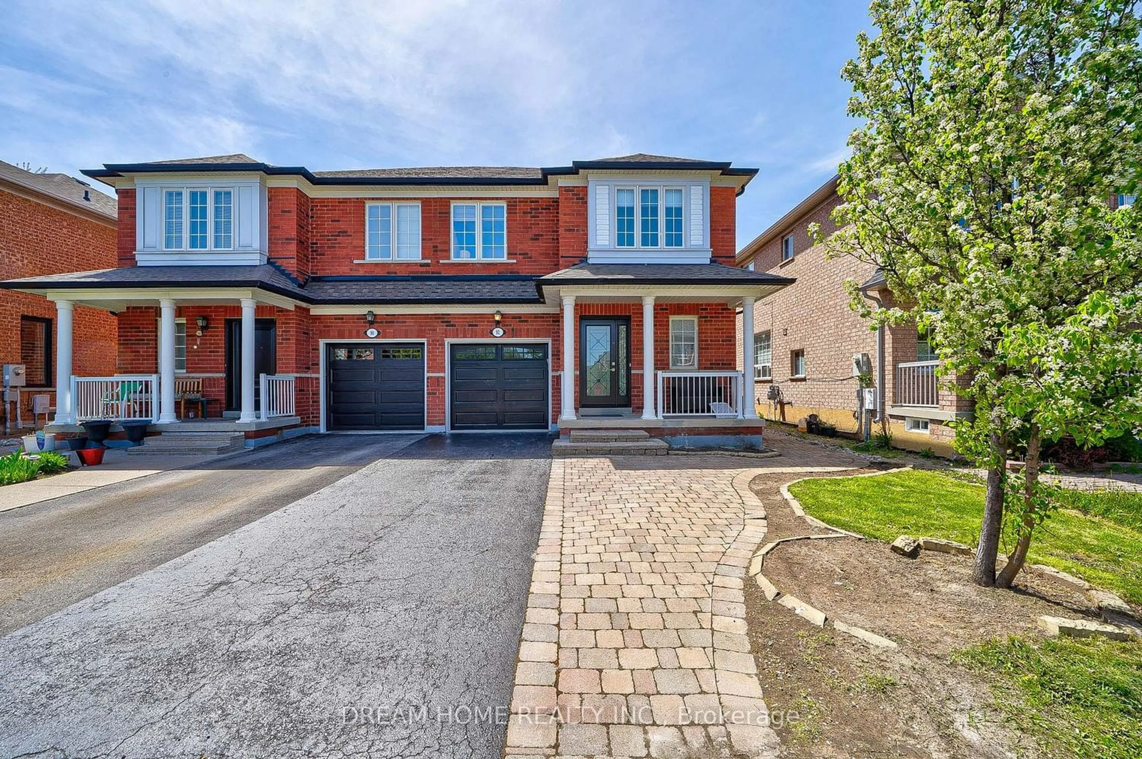Home with brick exterior material for 92 Bologna Rd, Vaughan Ontario L4H 2B7