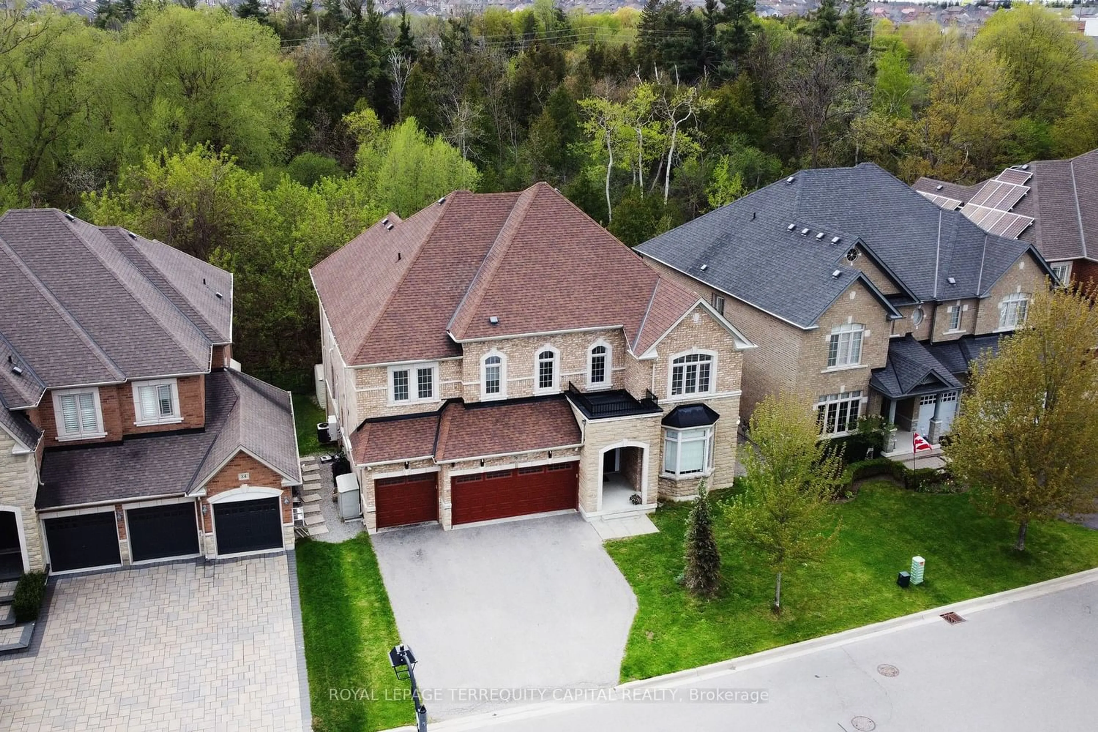 Frontside or backside of a home for 76 Upper Post Rd, Vaughan Ontario L6A 4J8