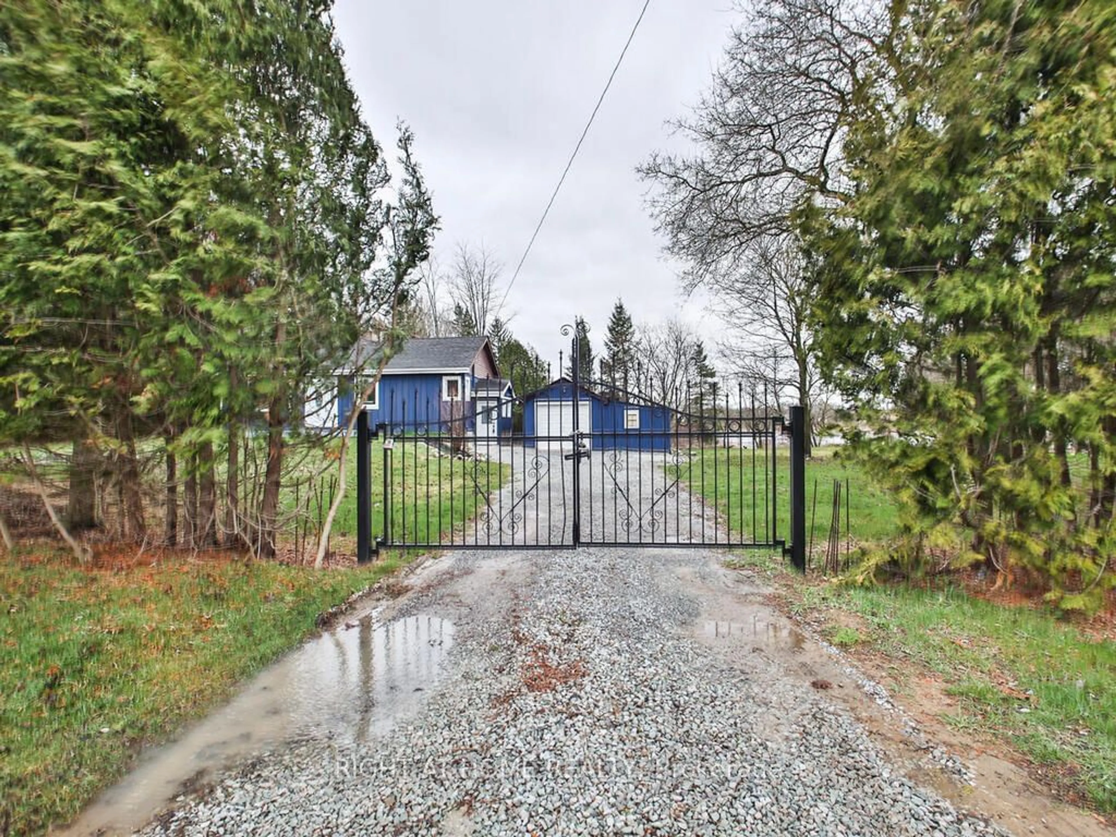 Street view for 21726 48, East Gwillimbury Ontario L0G 1M0
