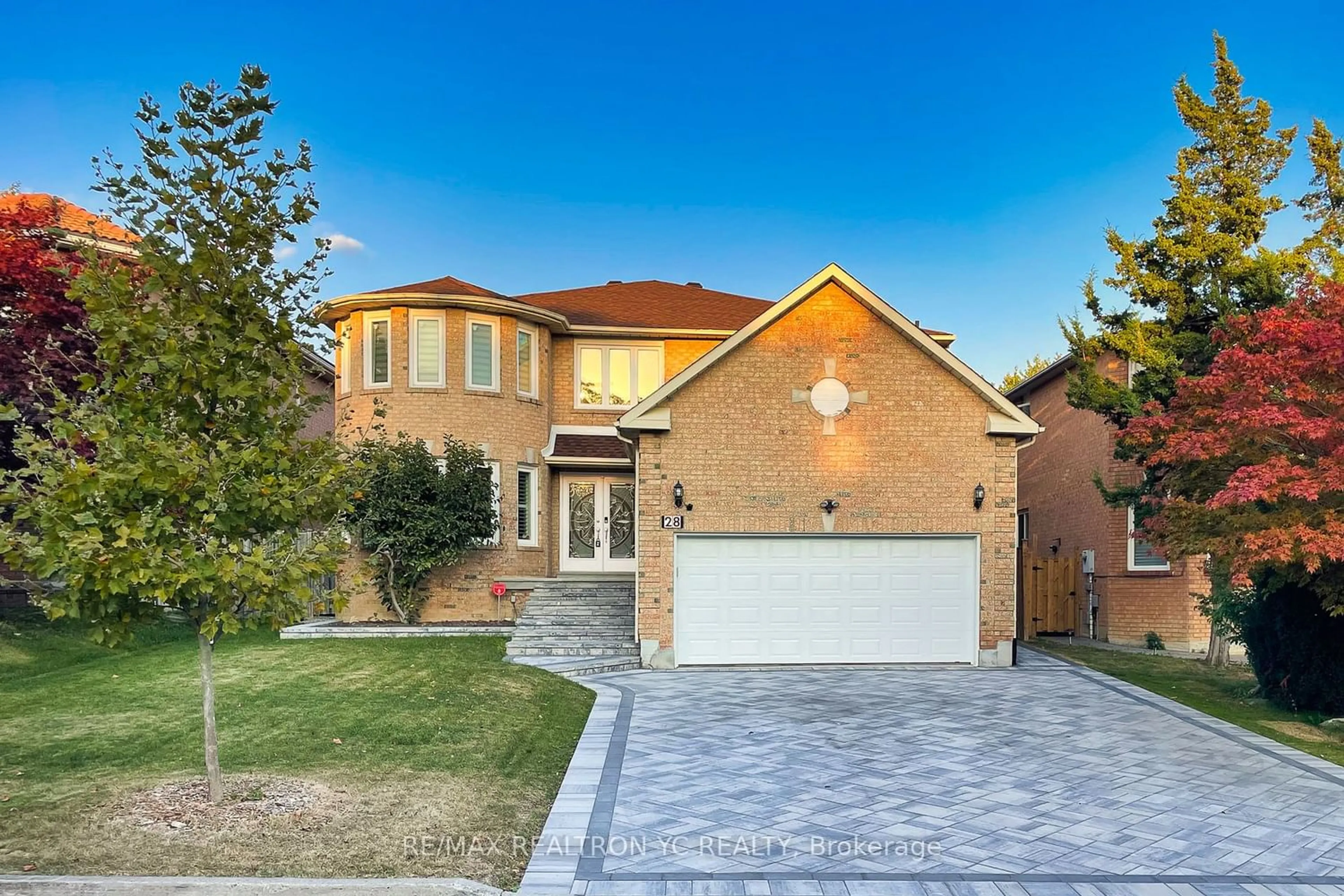 Home with brick exterior material for 28 Laser Crt, Richmond Hill Ontario L4B 1R9