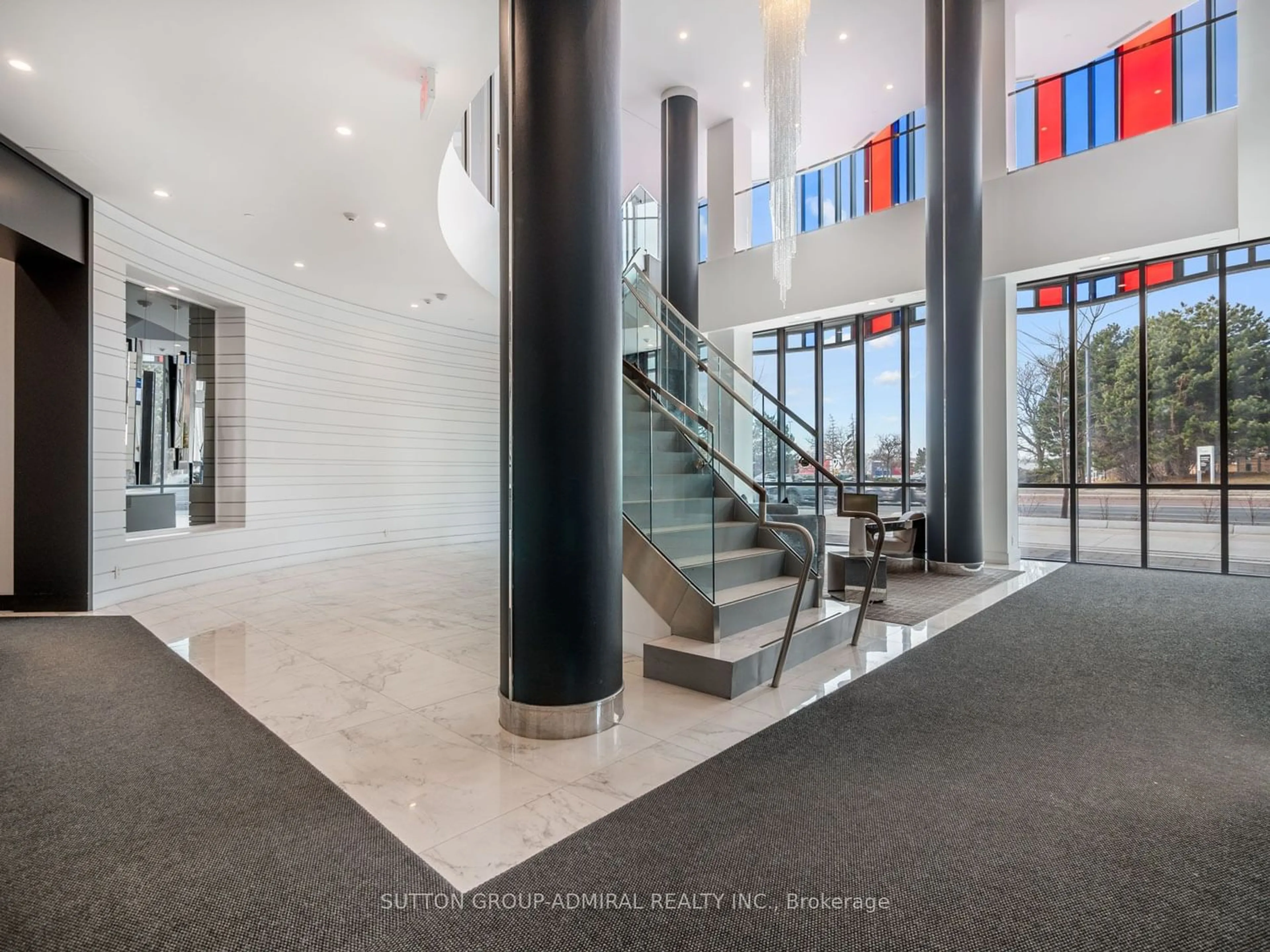 Indoor lobby for 9471 Yonge St #223, Richmond Hill Ontario L4C 0Z5