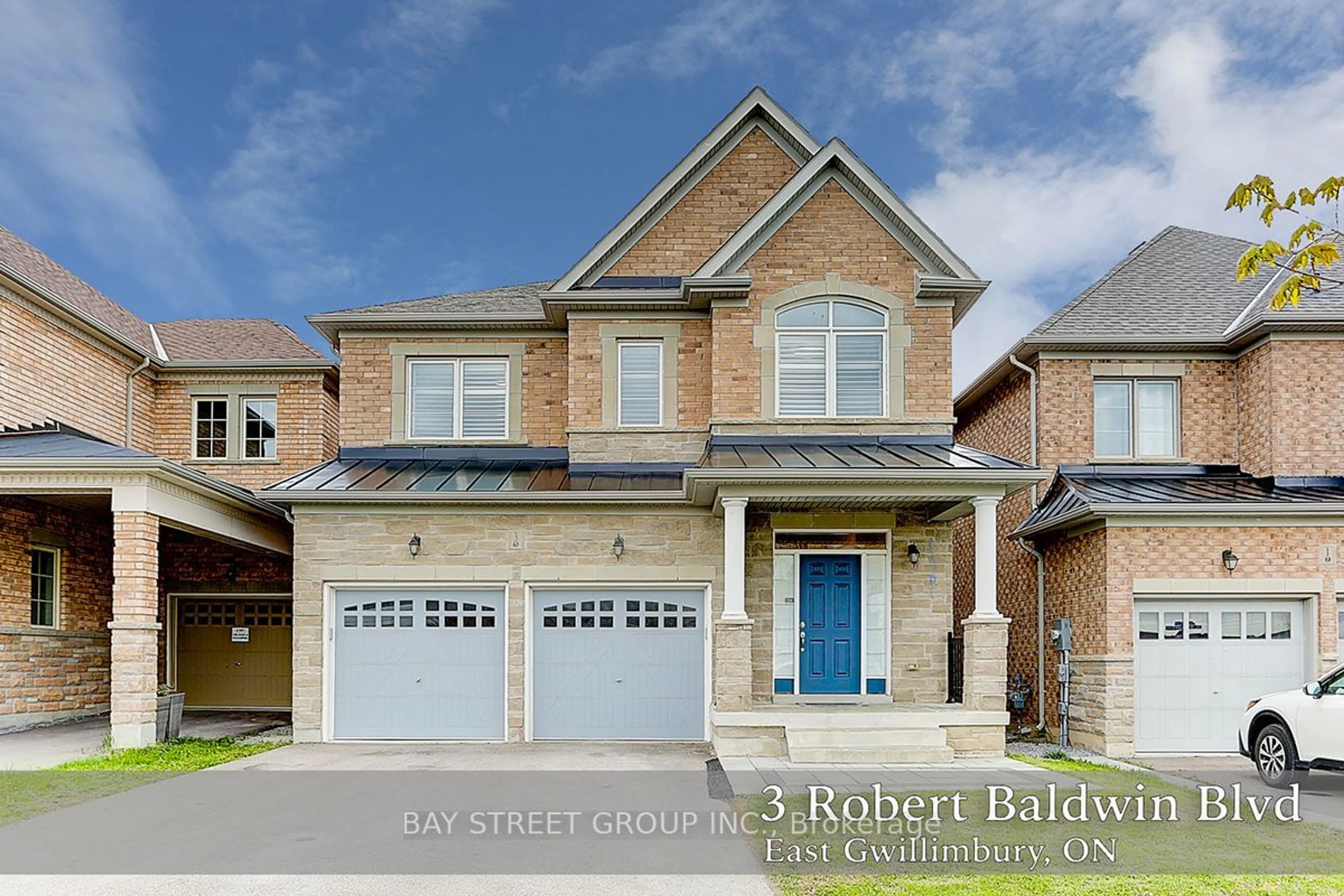 Home with brick exterior material for 3 Robert Baldwin Blvd, East Gwillimbury Ontario L9N 0R3