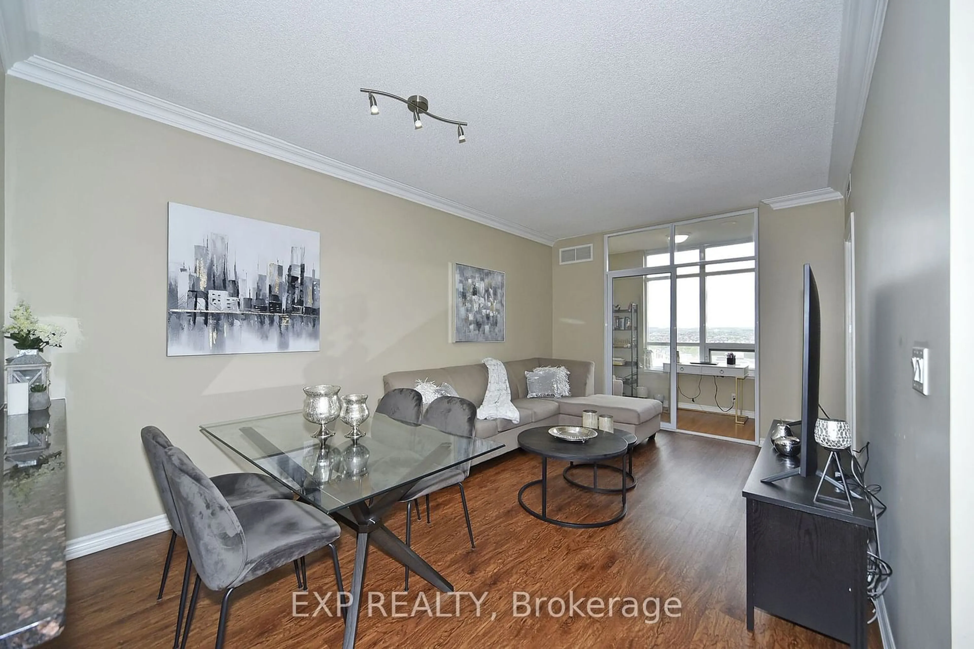 A pic of a room for 9235 Jane St #1404, Vaughan Ontario L6A 0J8