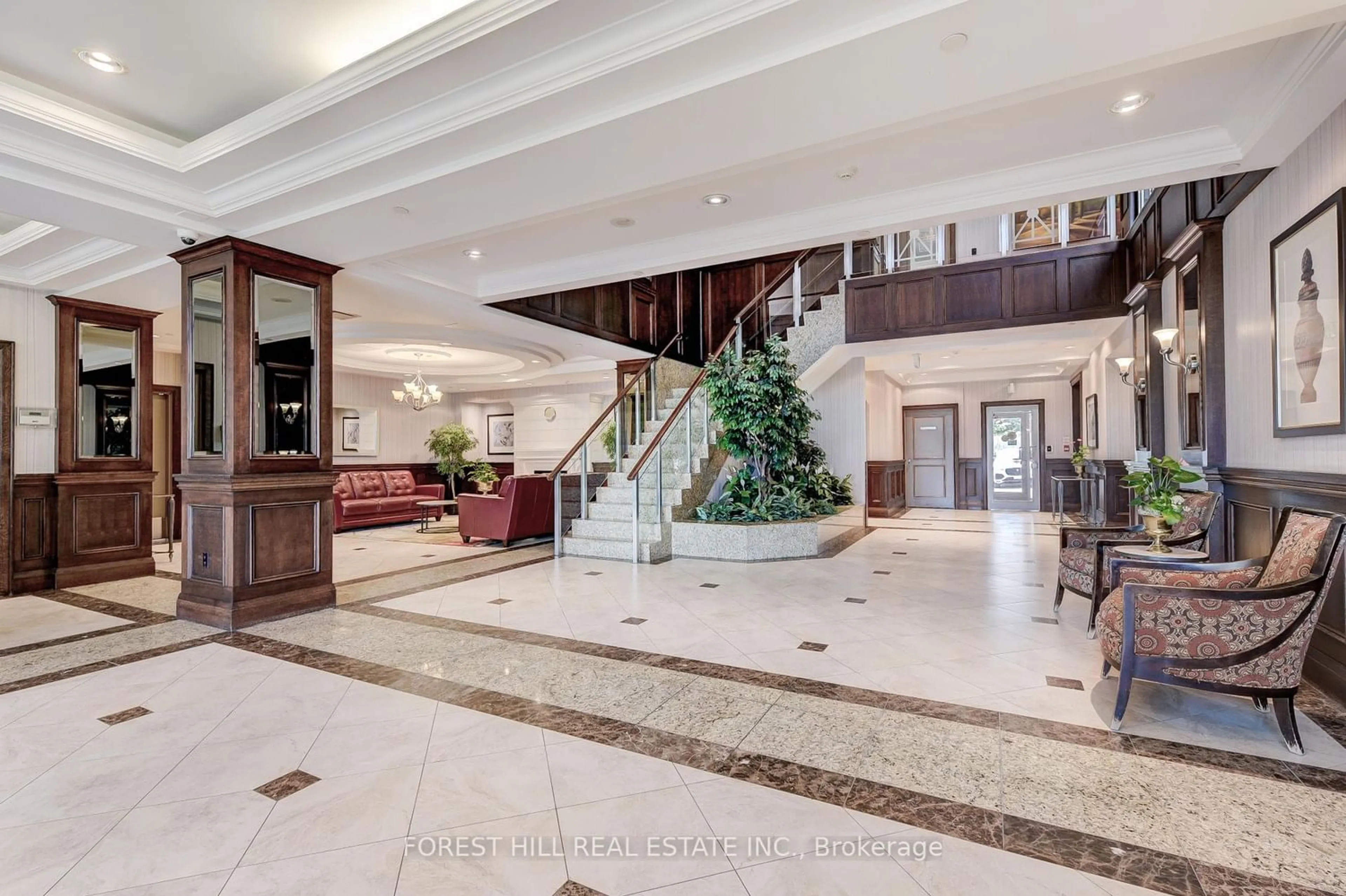 Indoor lobby for 15 North Park Rd #1509, Vaughan Ontario L4J 0A1