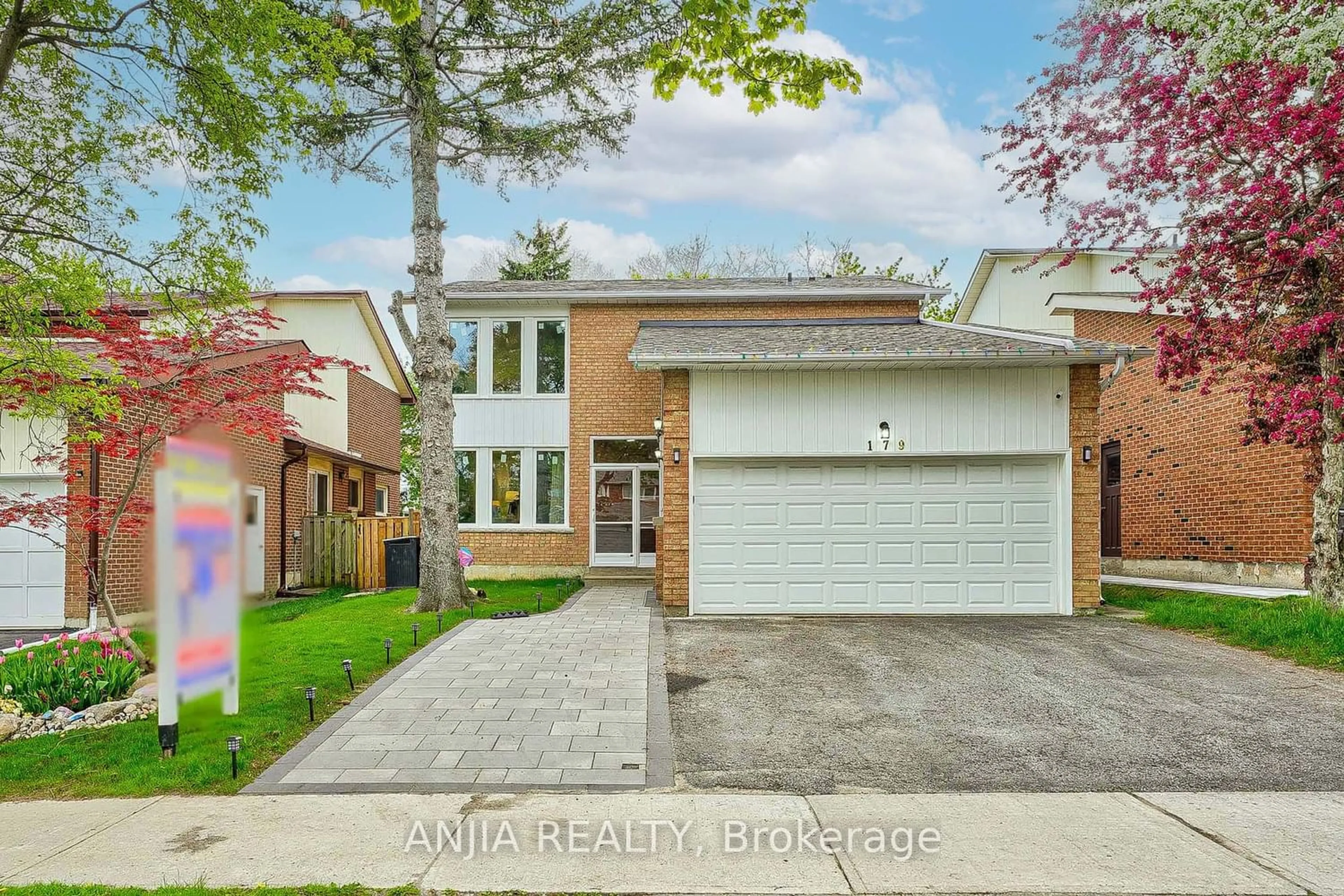 Frontside or backside of a home for 179 Willowbrook Rd, Markham Ontario L3T 5L5