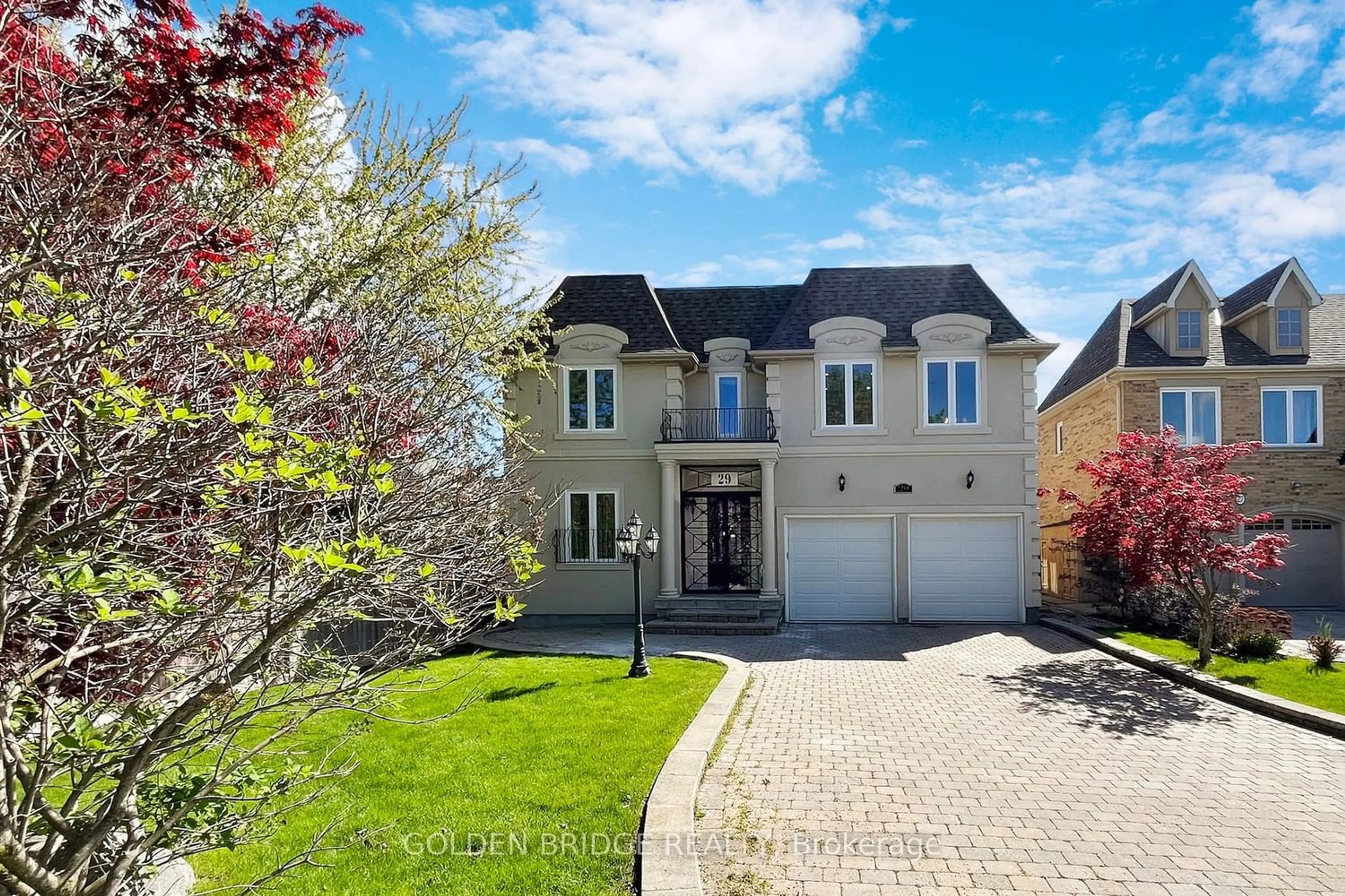 Frontside or backside of a home for 29 Ormsby Crt, Richmond Hill Ontario L4B 4P8