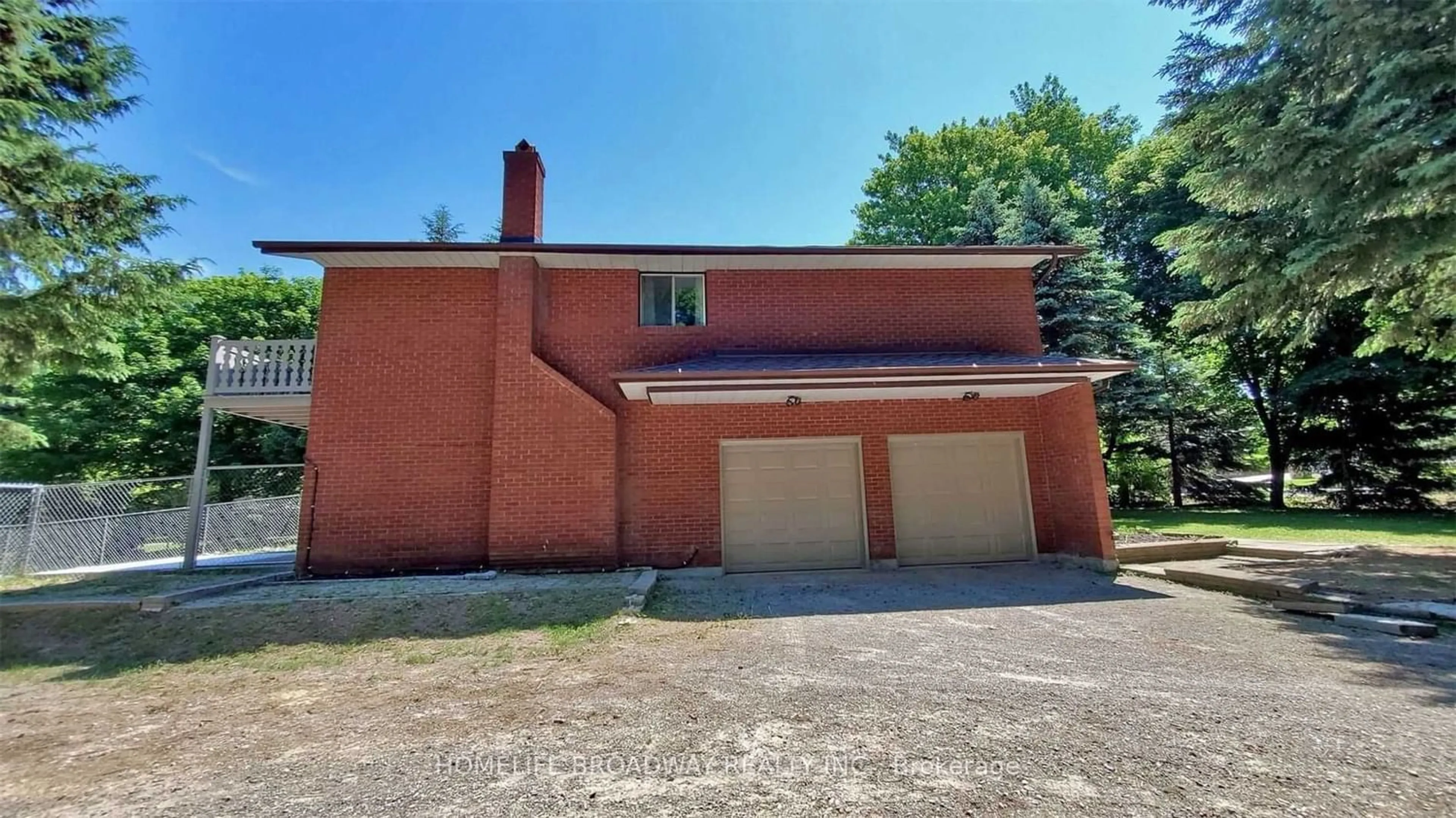 Frontside or backside of a home, the front or back of building for 442 Sunset Beach Rd, Richmond Hill Ontario L4E 3J2