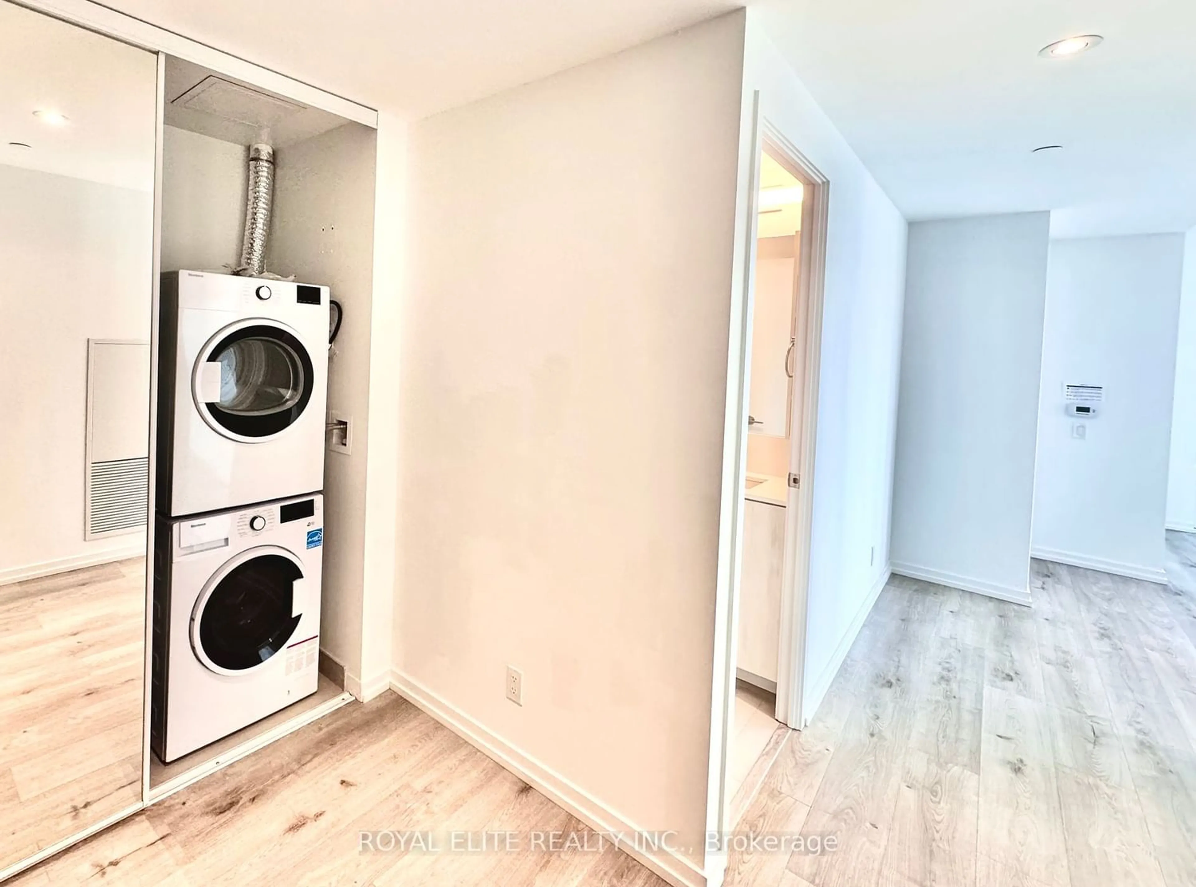 Laundry room for 1000 Portage Pkwy #1610, Vaughan Ontario L4K 0L1