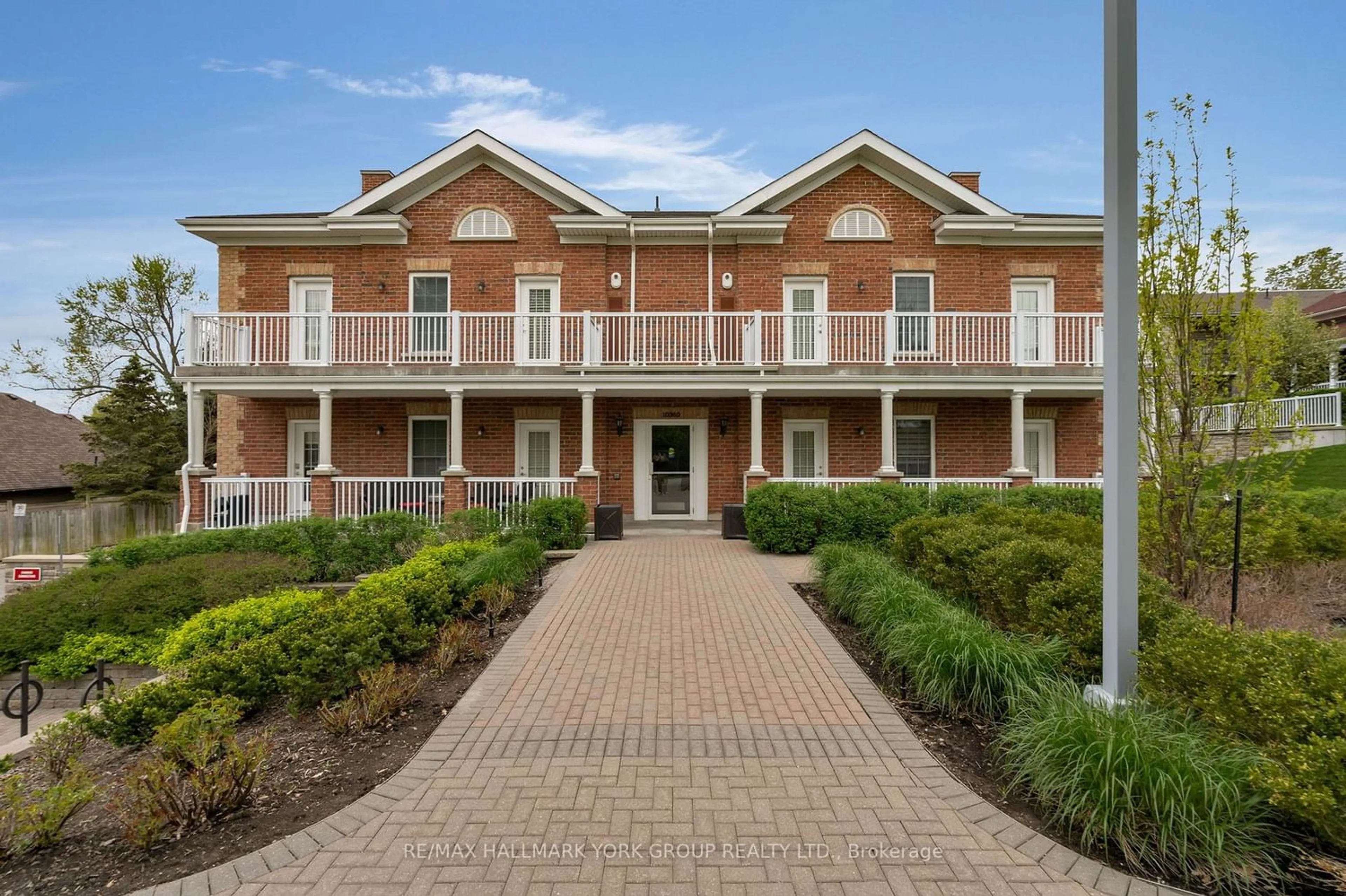 Outside view for 10360 Islington Ave #302, Vaughan Ontario L0J 1C0