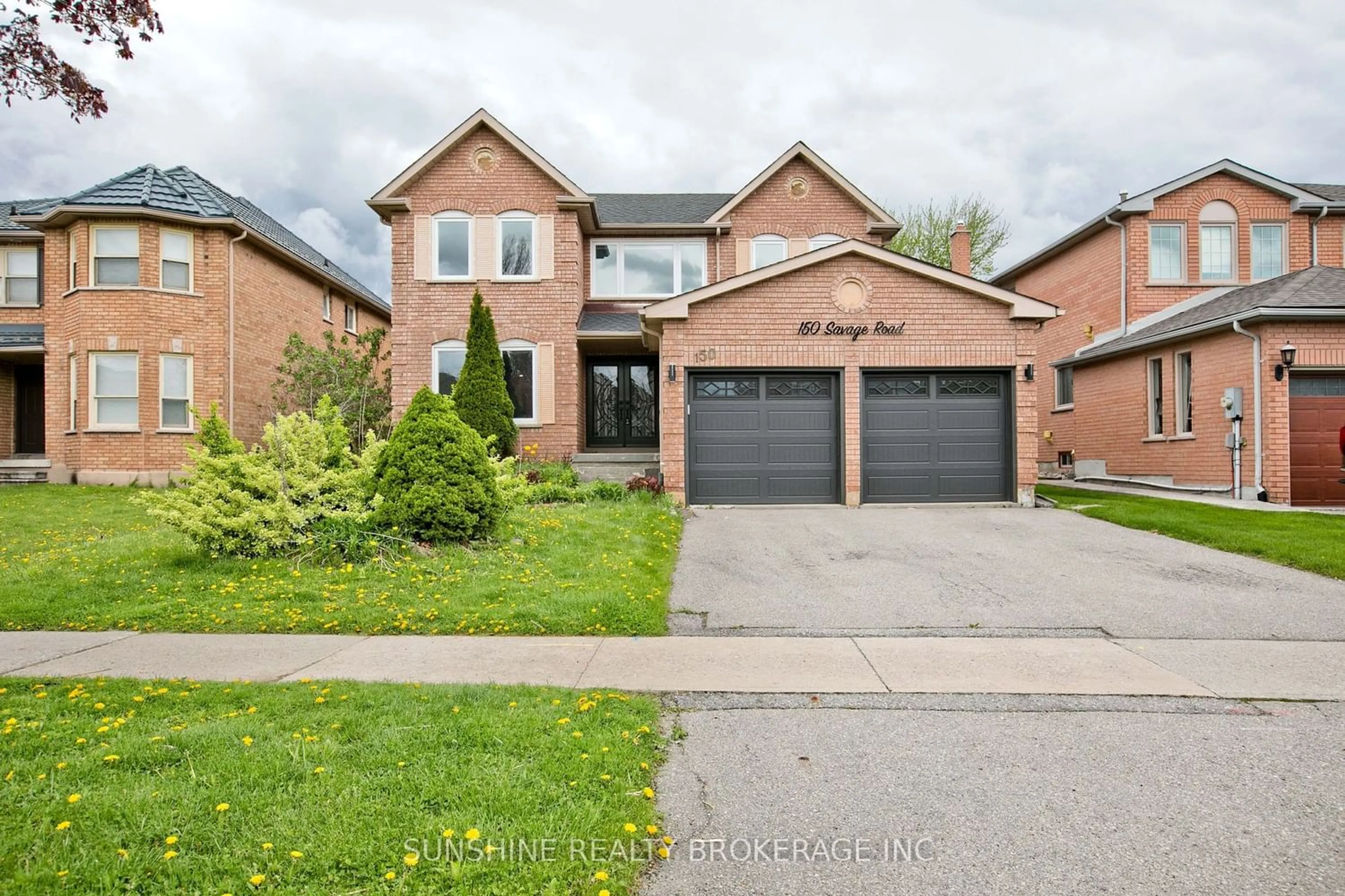 Frontside or backside of a home for 150 Savage Rd, Newmarket Ontario L3X 1R3
