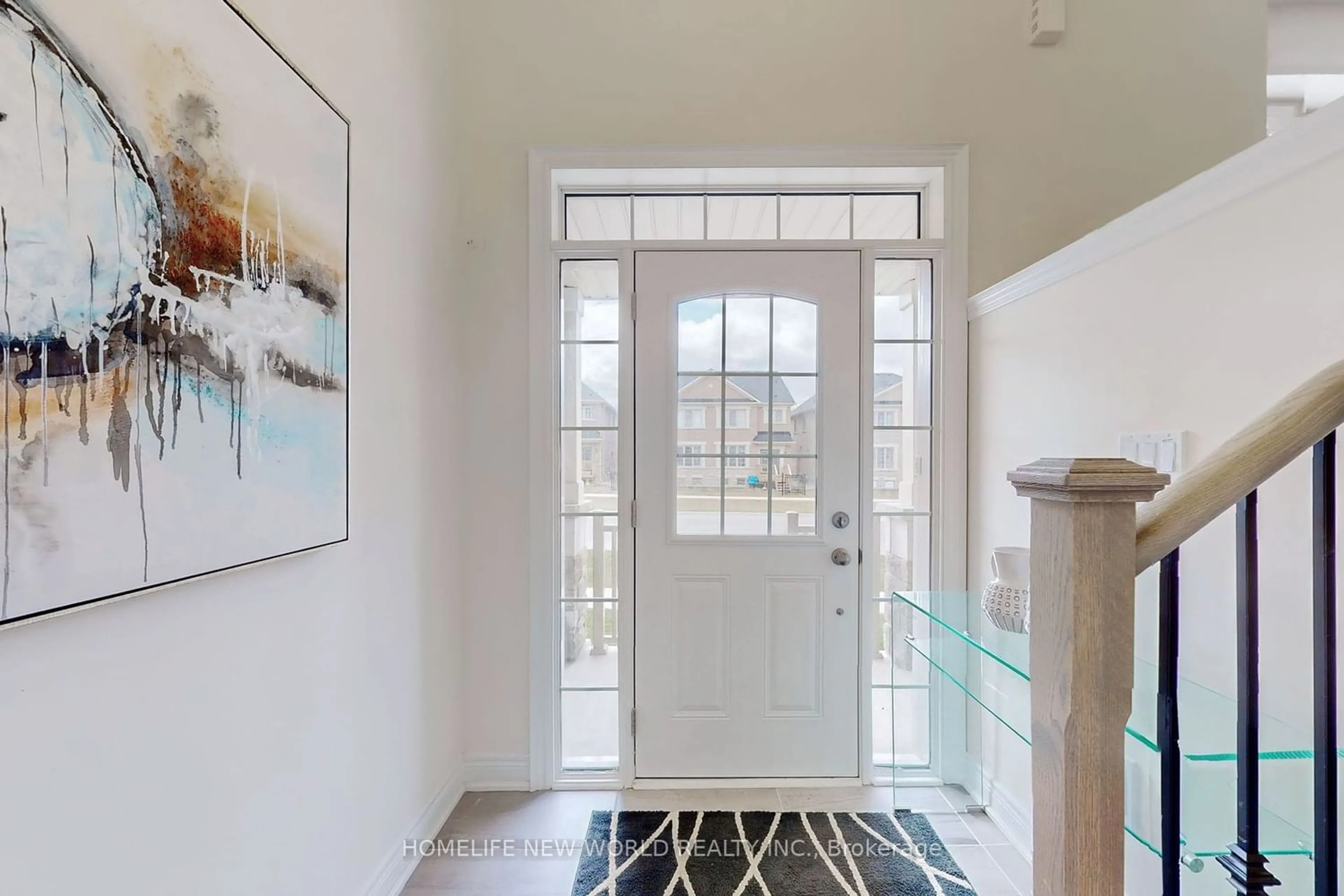 Indoor entryway for 3468 Denison St, Markham Ontario L3S 0E9