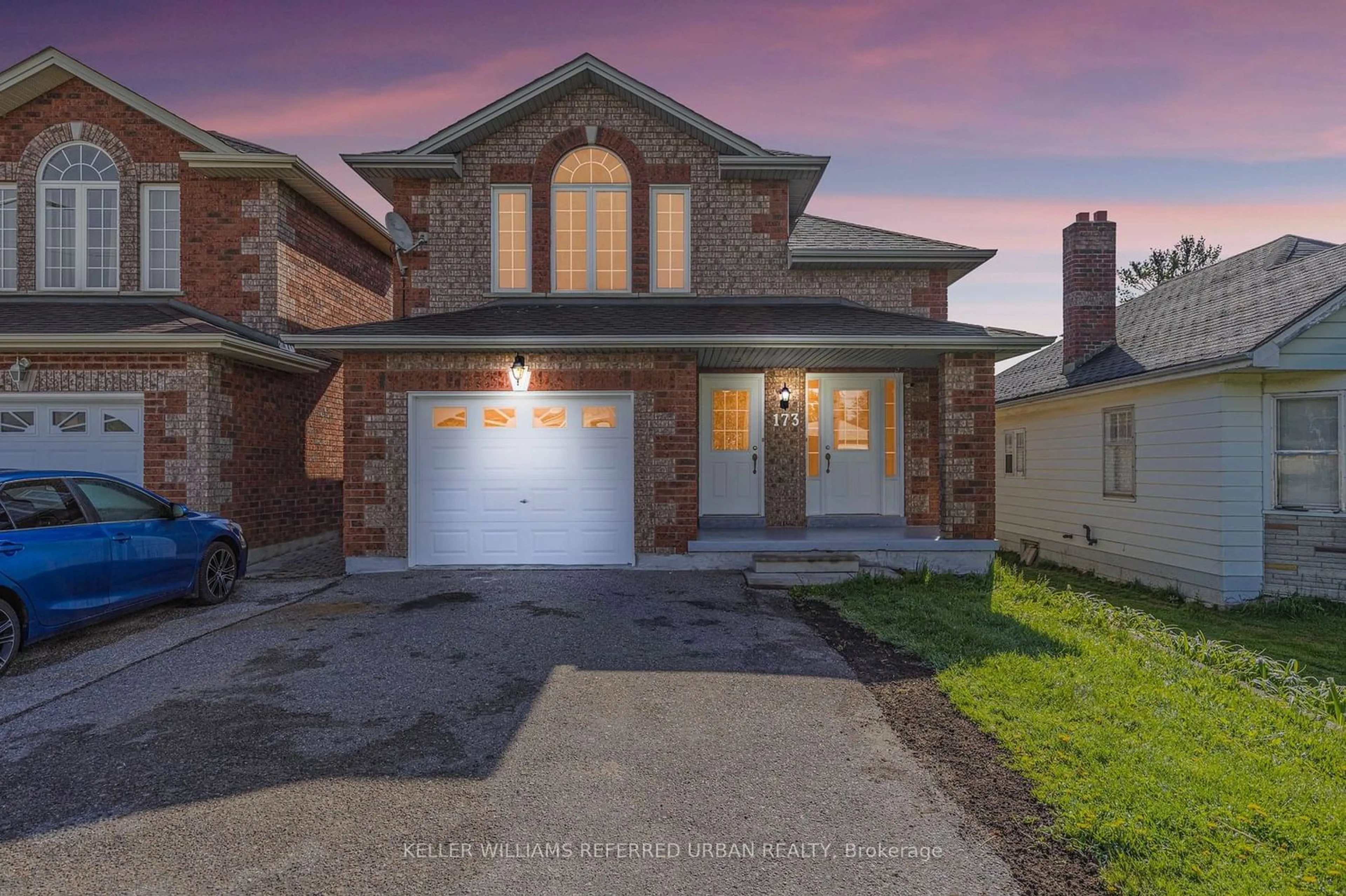 Frontside or backside of a home for 173 Simcoe St, Bradford West Gwillimbury Ontario L3Z 1Y3