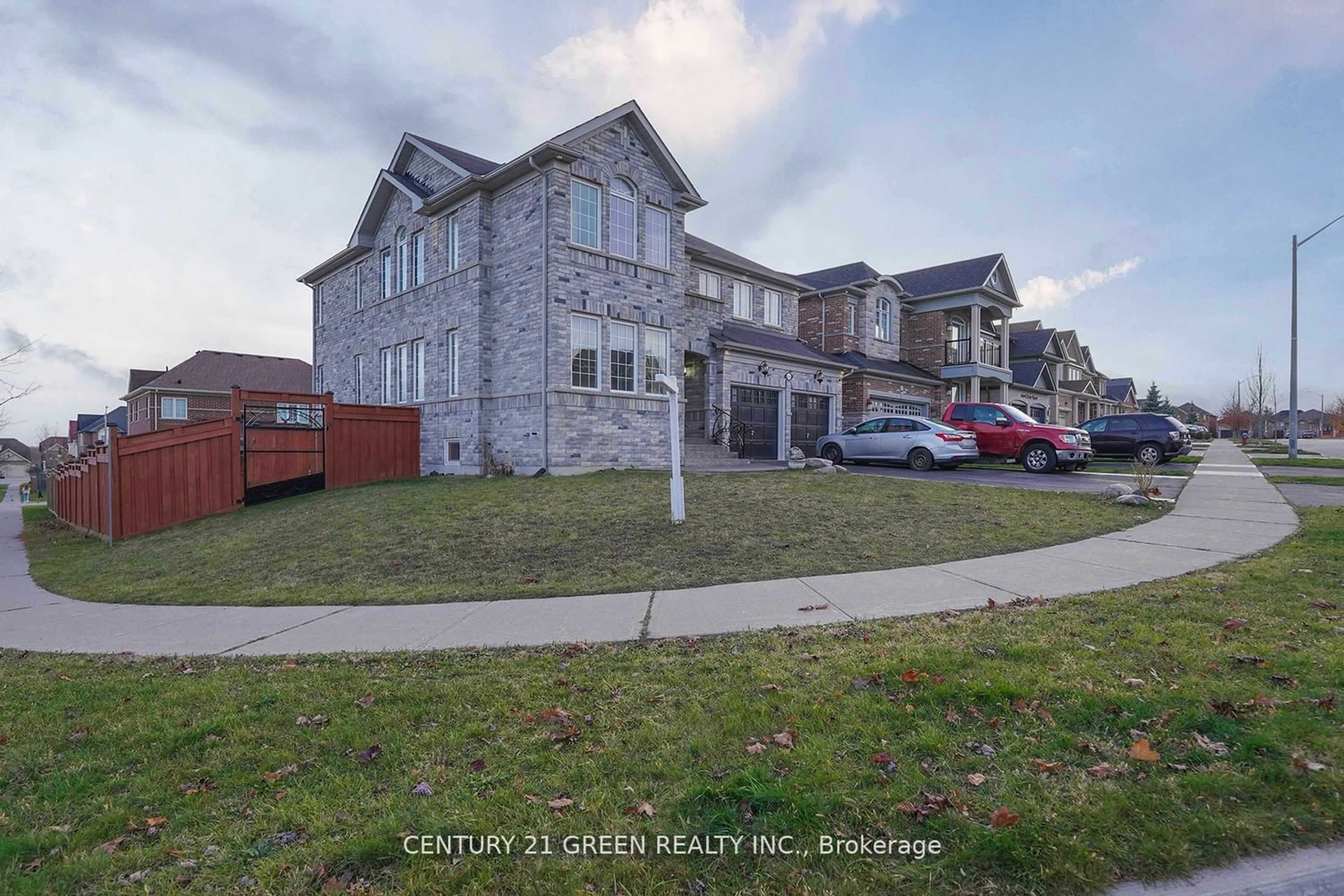 Street view for 2010 Celeste St, Innisfil Ontario L9S 4Z6