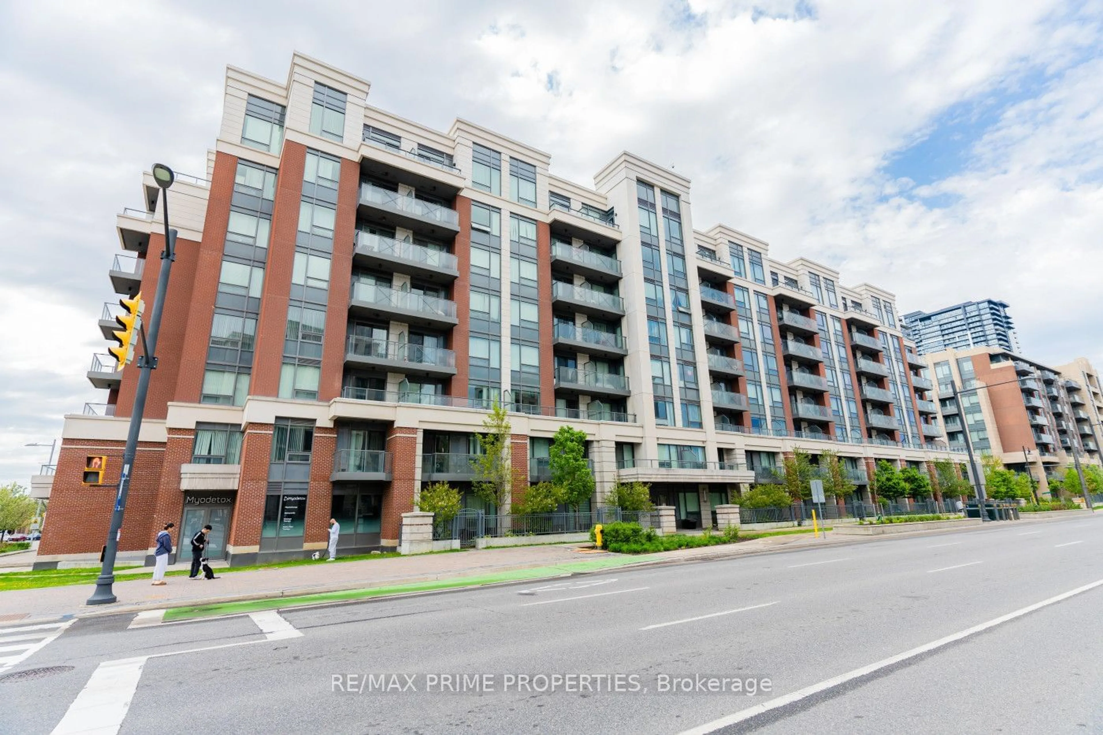 A pic from exterior of the house or condo for 8228 Birchmount Rd #510, Markham Ontario L3R 1A6