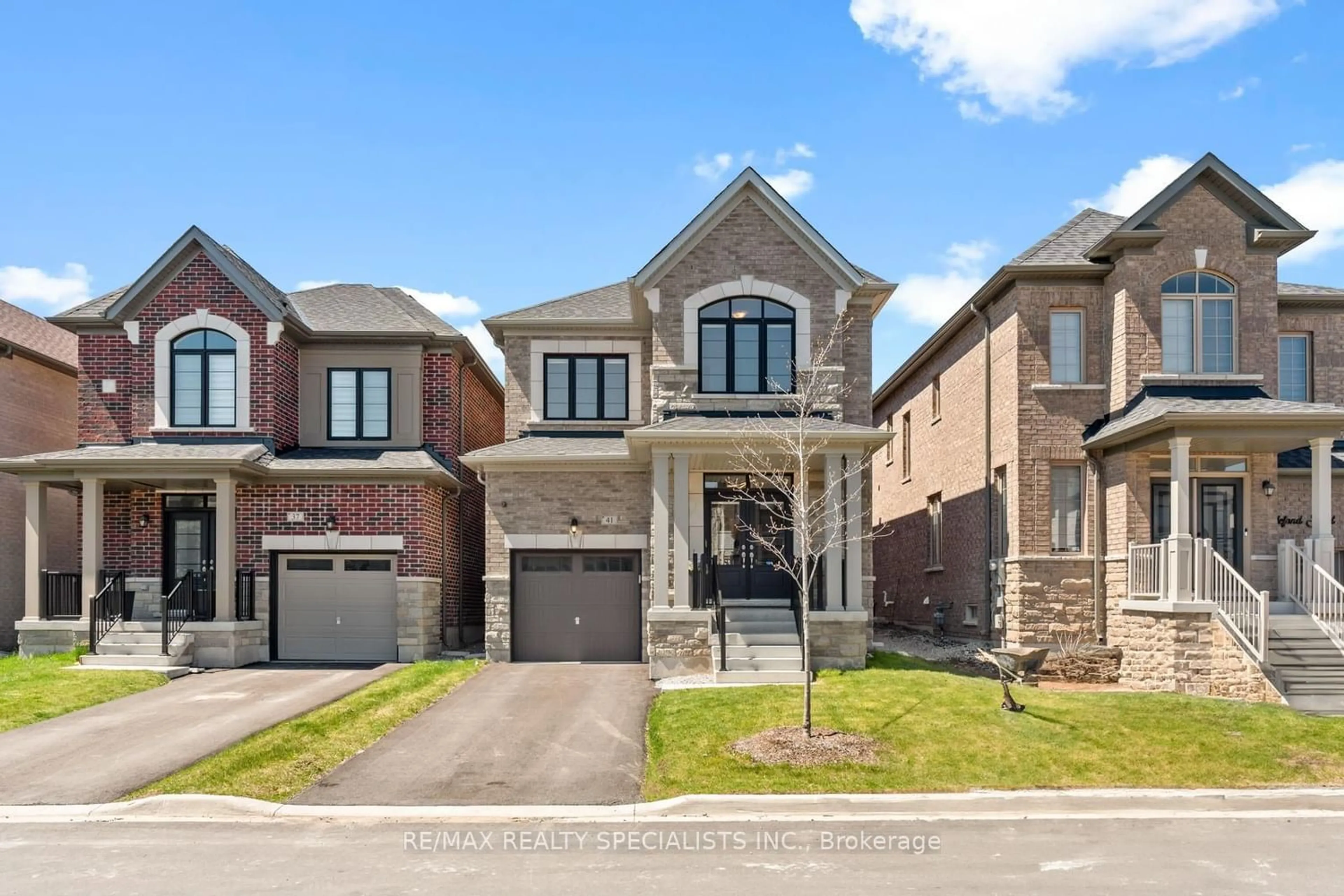 Home with brick exterior material for 41 Bellefond St, Vaughan Ontario L4H 4T9