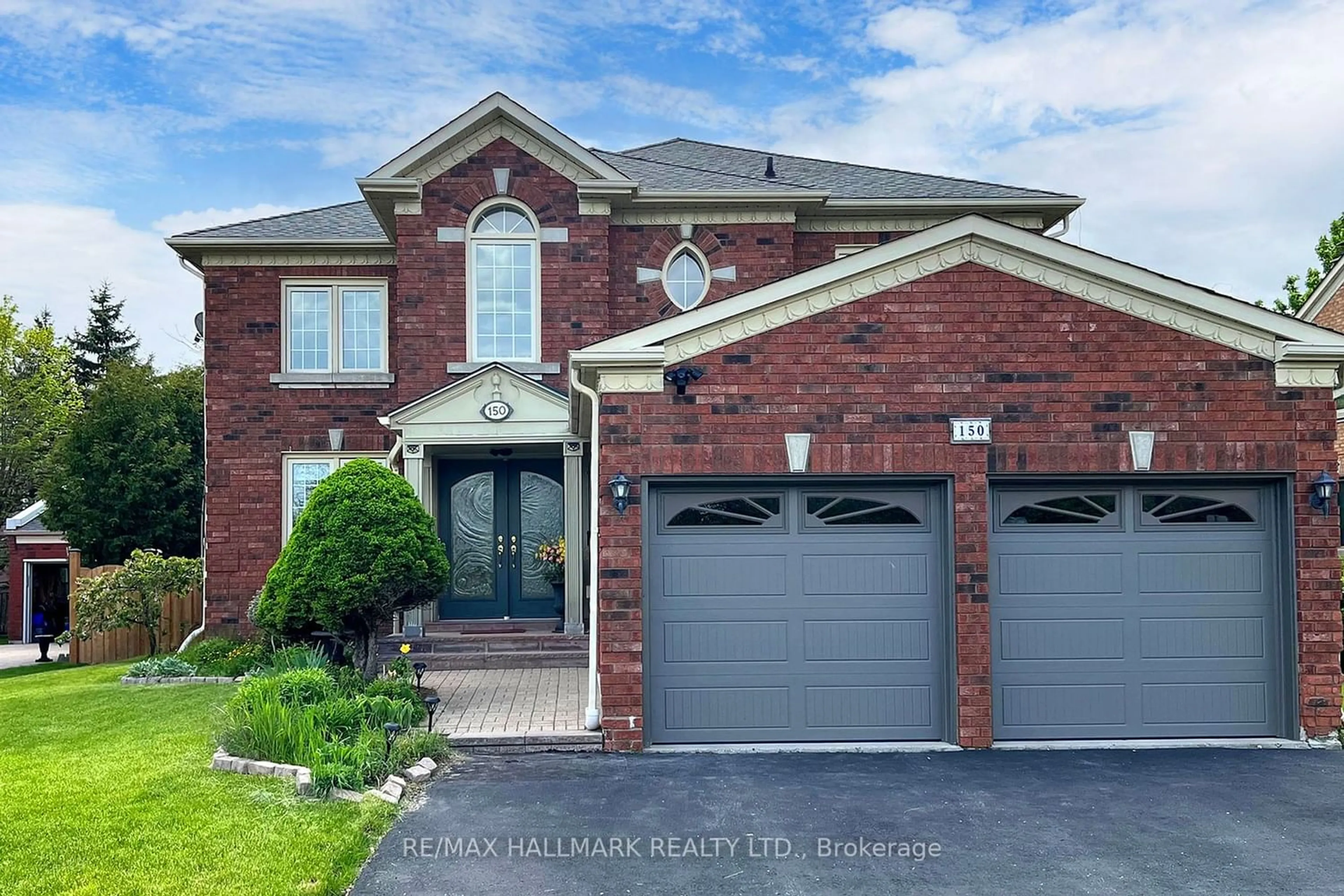 Home with brick exterior material for 150 Regent St, Richmond Hill Ontario L4C 9N9
