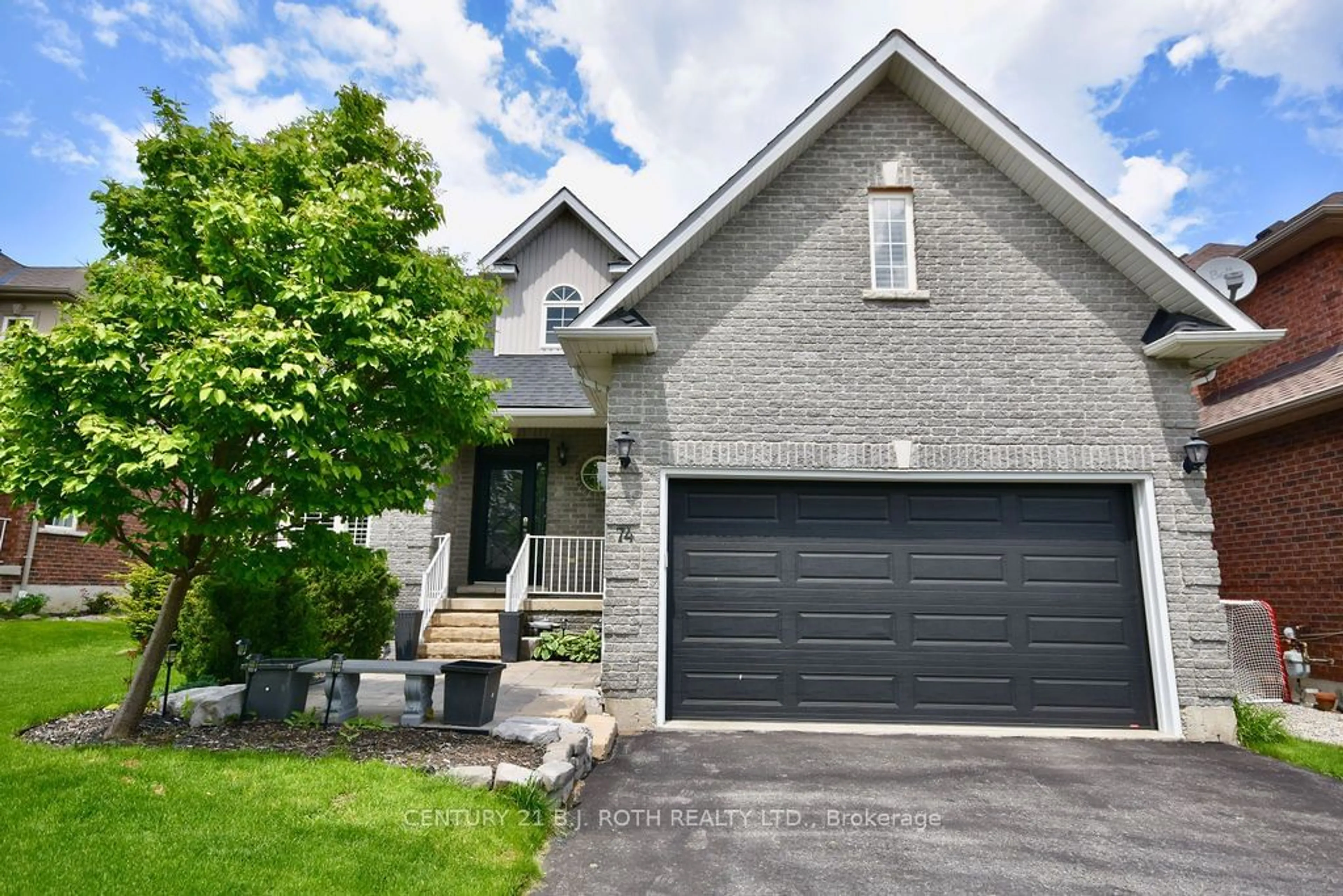 Frontside or backside of a home for 74 Gardiner Dr, Bradford West Gwillimbury Ontario L3Z 3E9