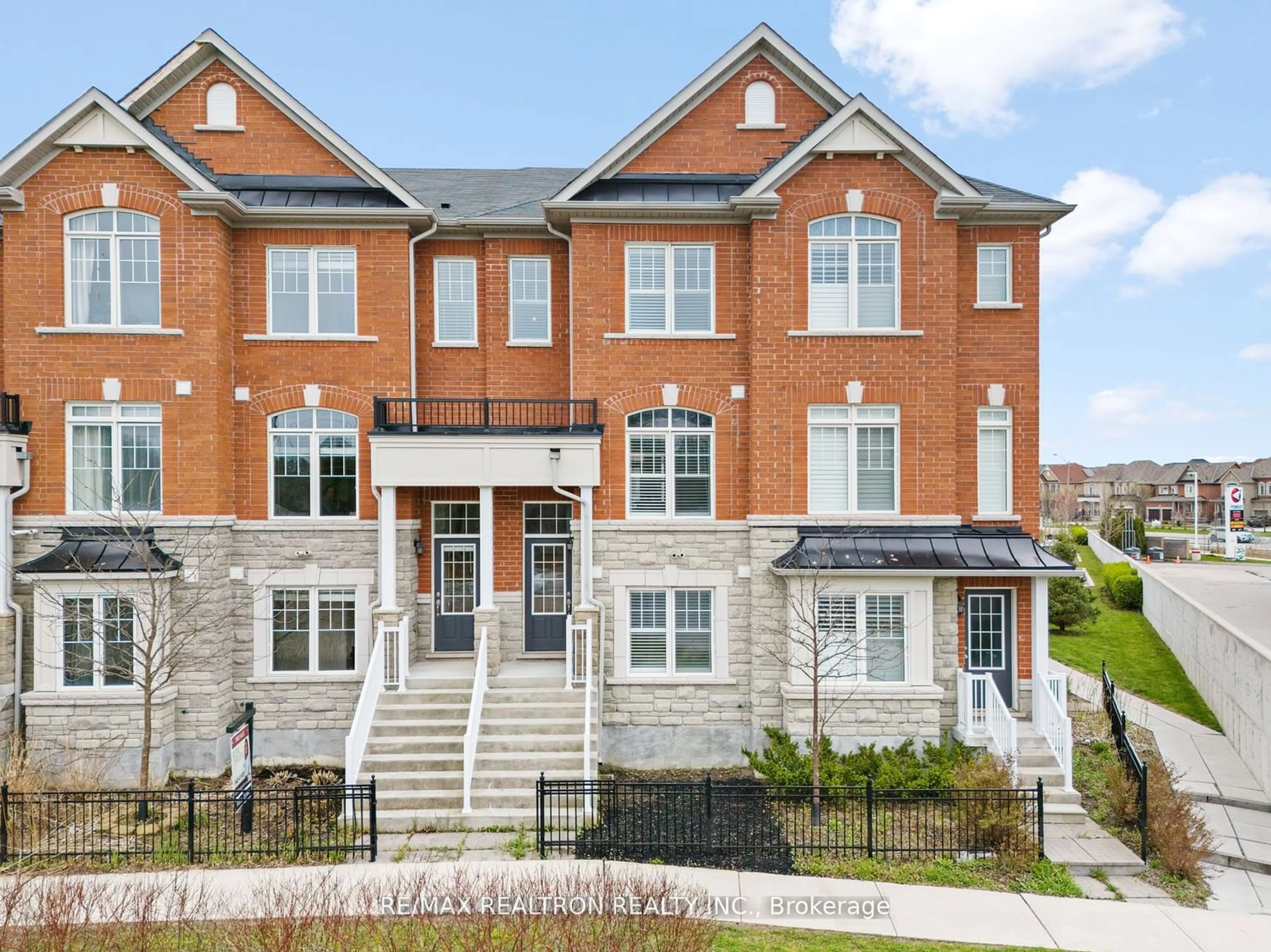 A pic from exterior of the house or condo for 143 Dundas Way, Markham Ontario L6E 0T1