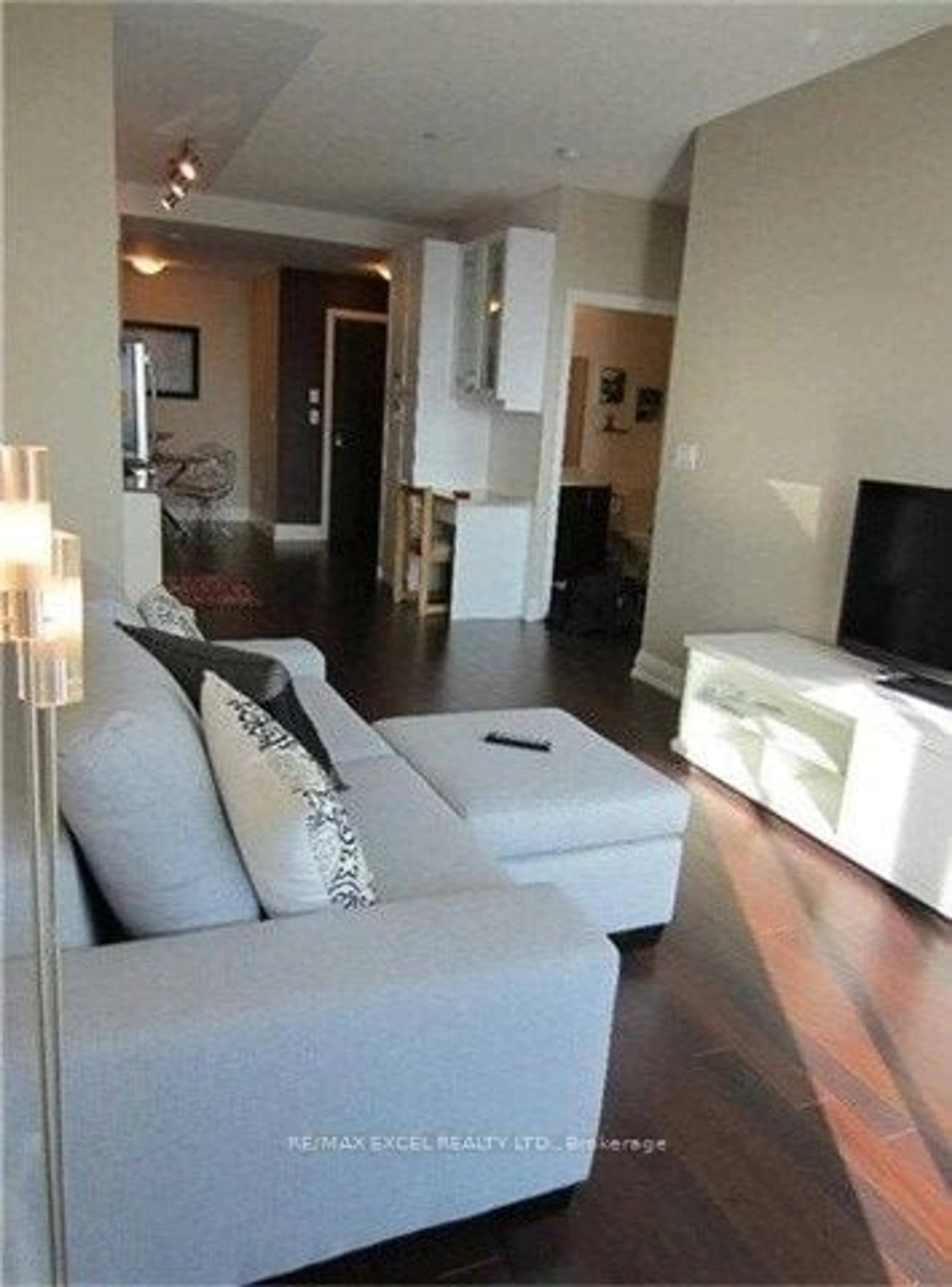 Living room for 7161 Yonge St #2830, Markham Ontario L3T 0C8