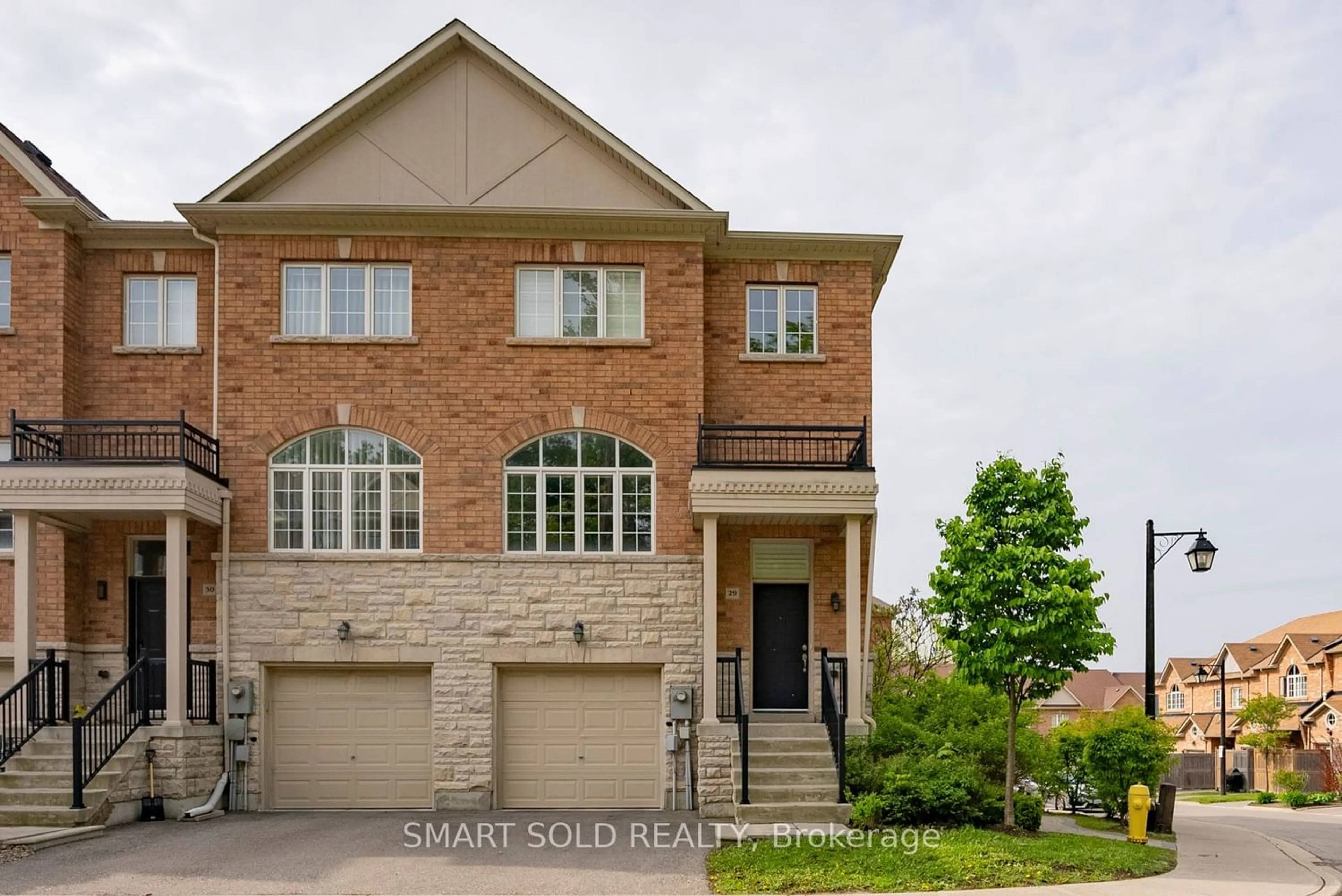 Home with brick exterior material for 8777 Dufferin St #29, Vaughan Ontario L4J 8W3
