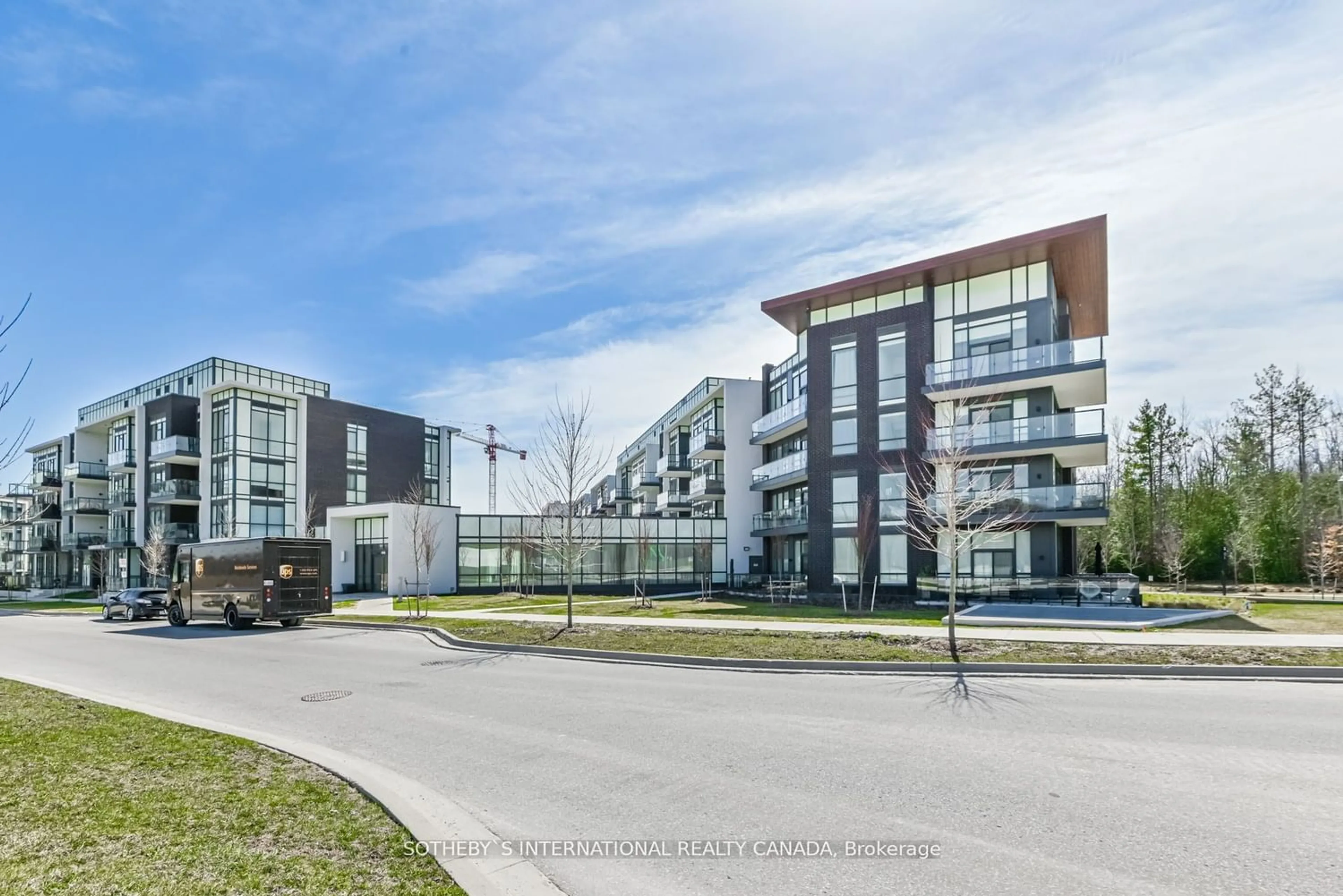 A pic from exterior of the house or condo for 415 Sea Ray Ave #350, Innisfil Ontario L9S 0R5