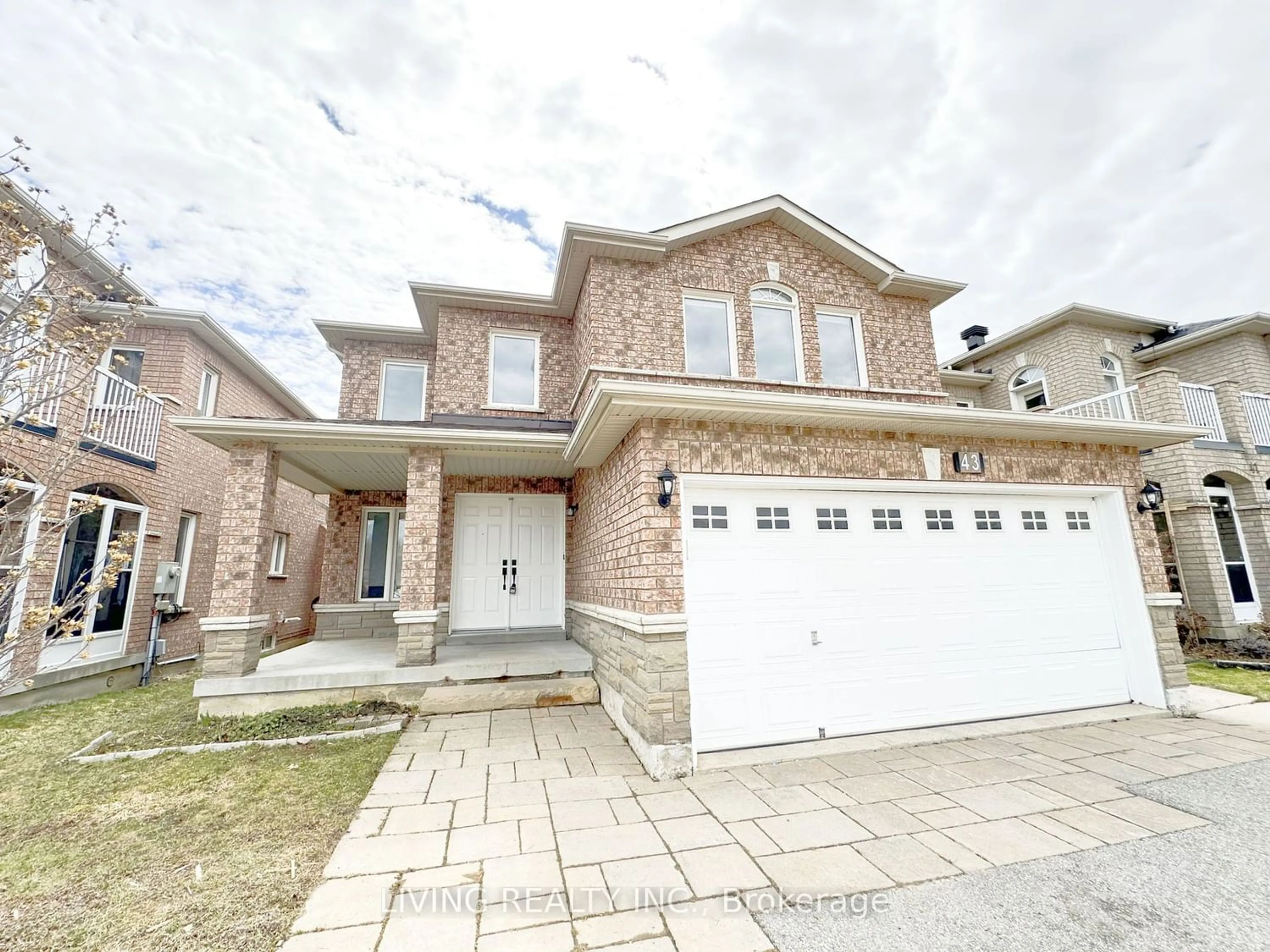 Frontside or backside of a home for 43 Bayswater Ave, Richmond Hill Ontario L4E 4E6