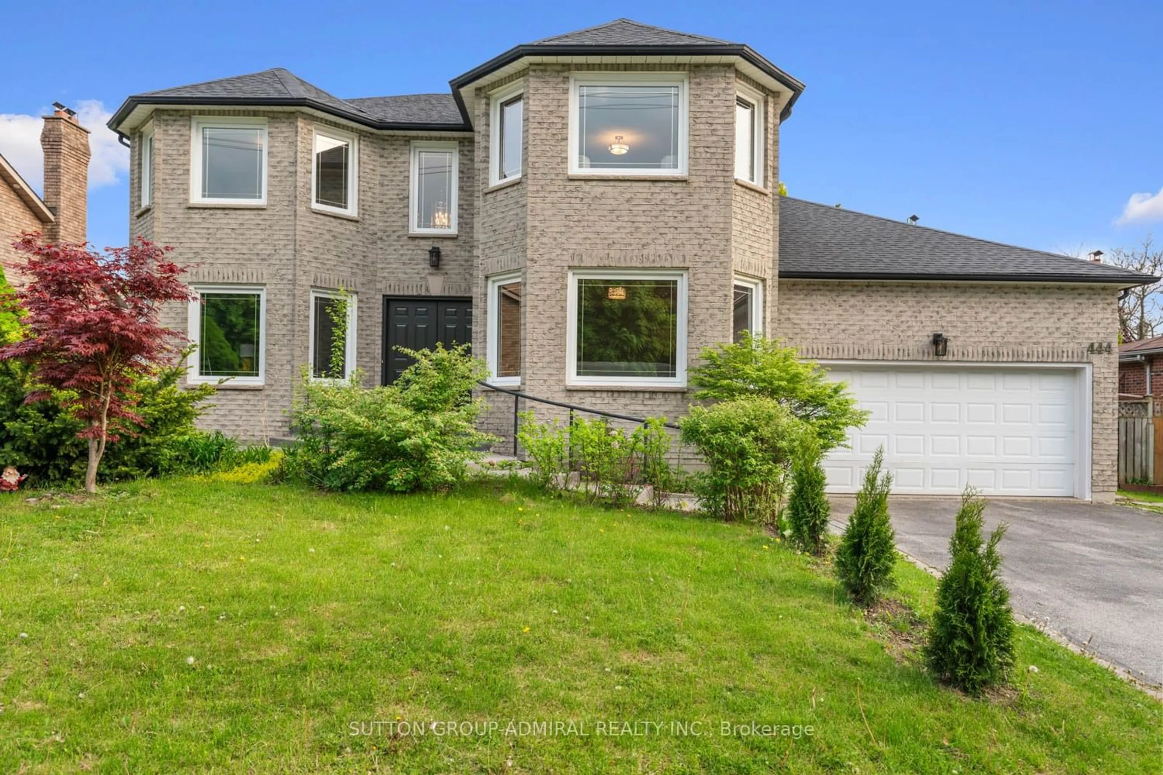 Frontside or backside of a home for 444 Mill St, Richmond Hill Ontario L4C 7X5