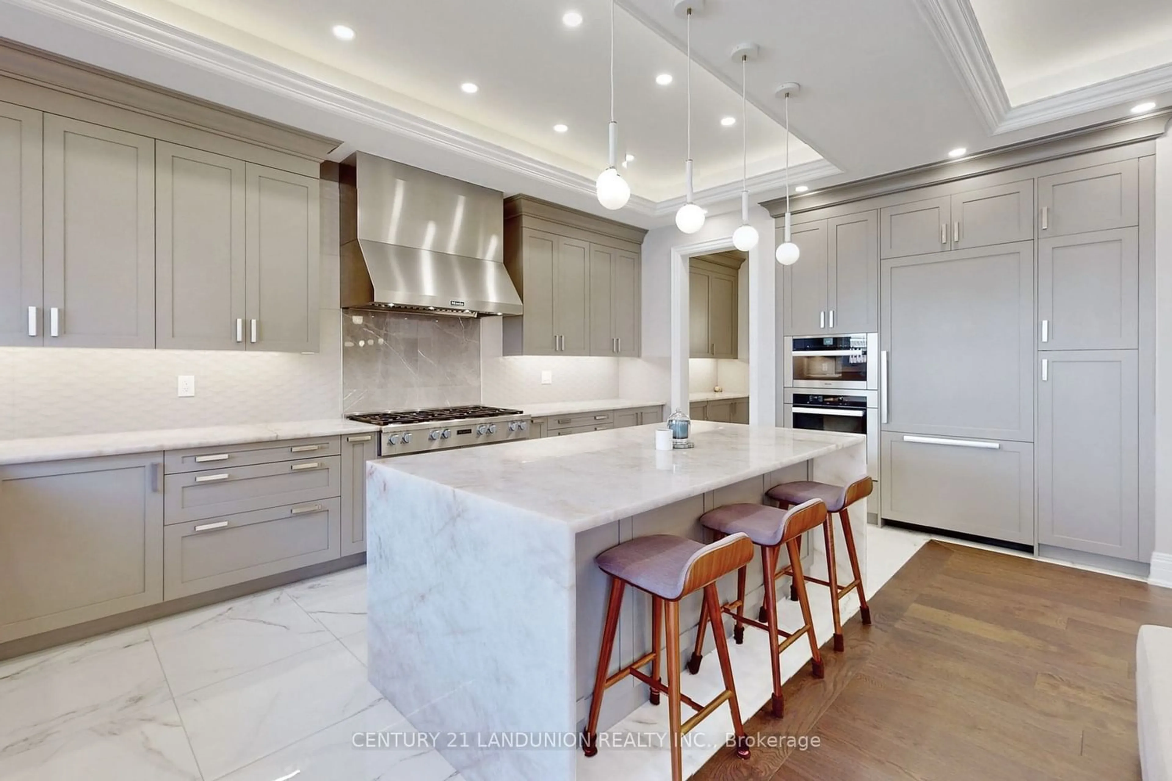 Contemporary kitchen for 22 Conger St, Vaughan Ontario L6A 4Y7