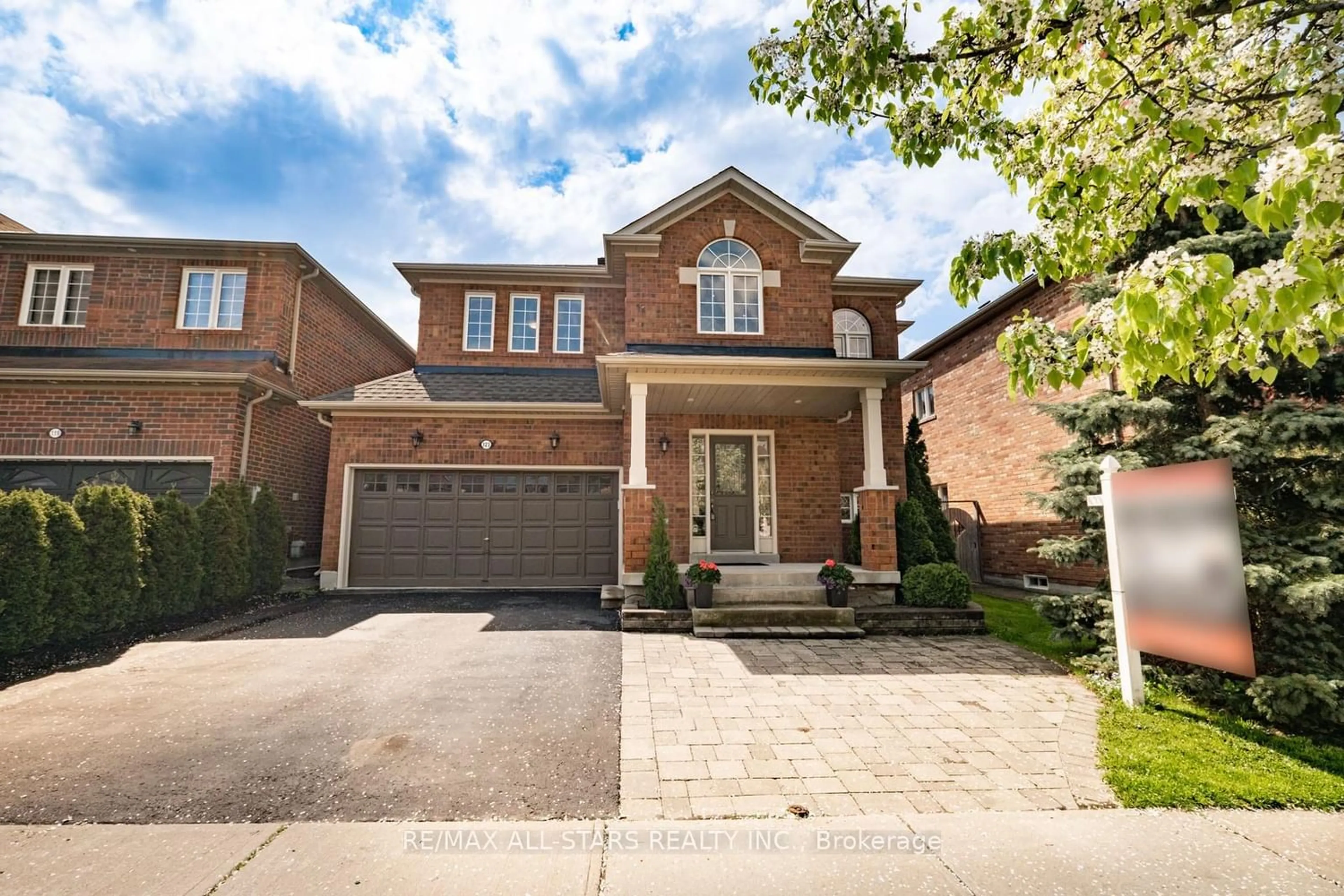 Home with brick exterior material for 123 Penndutch Circ, Whitchurch-Stouffville Ontario L4A 0N9