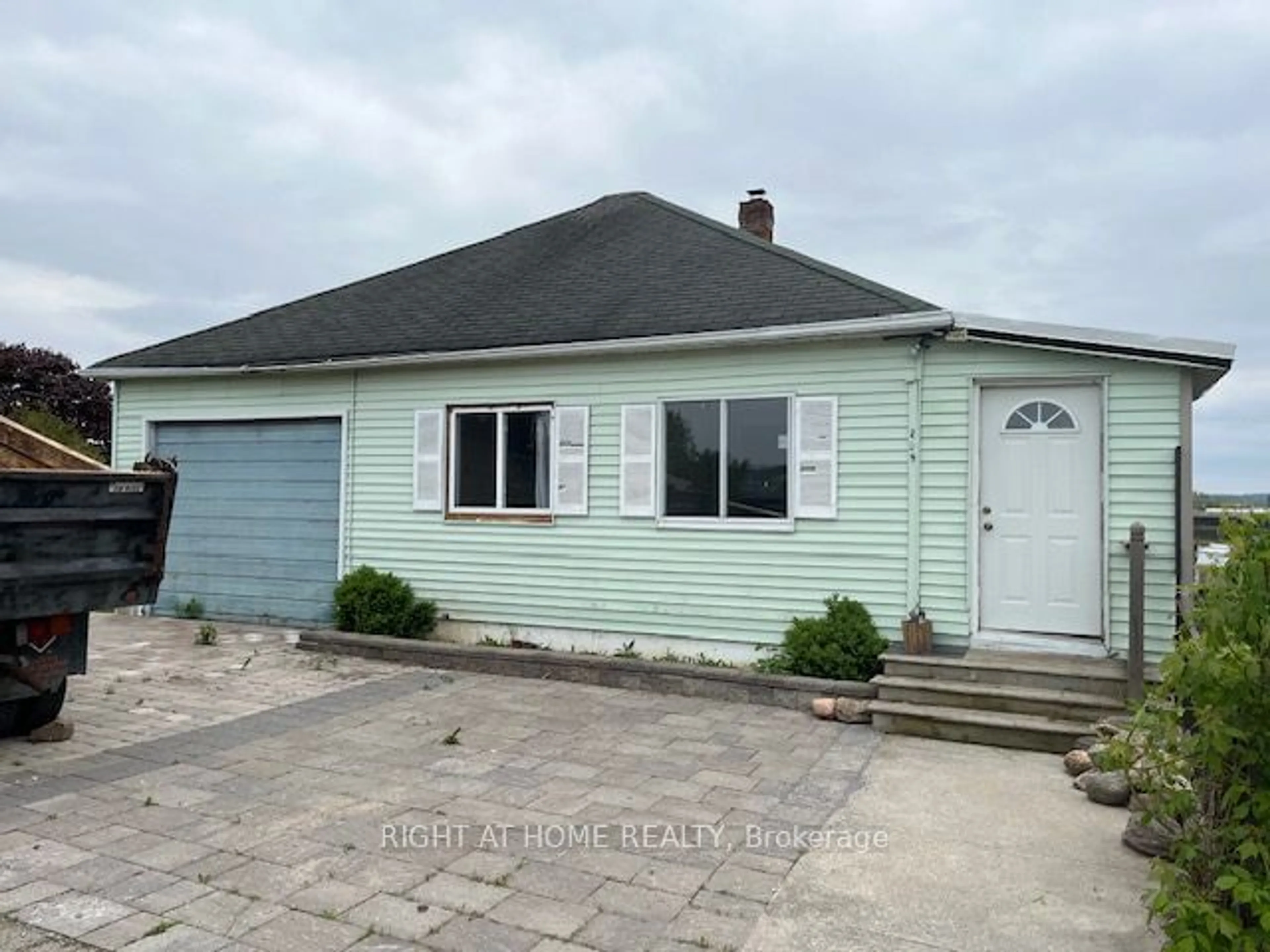 Frontside or backside of a home for 2747 Canal Rd, Bradford West Gwillimbury Ontario L0G 1R0