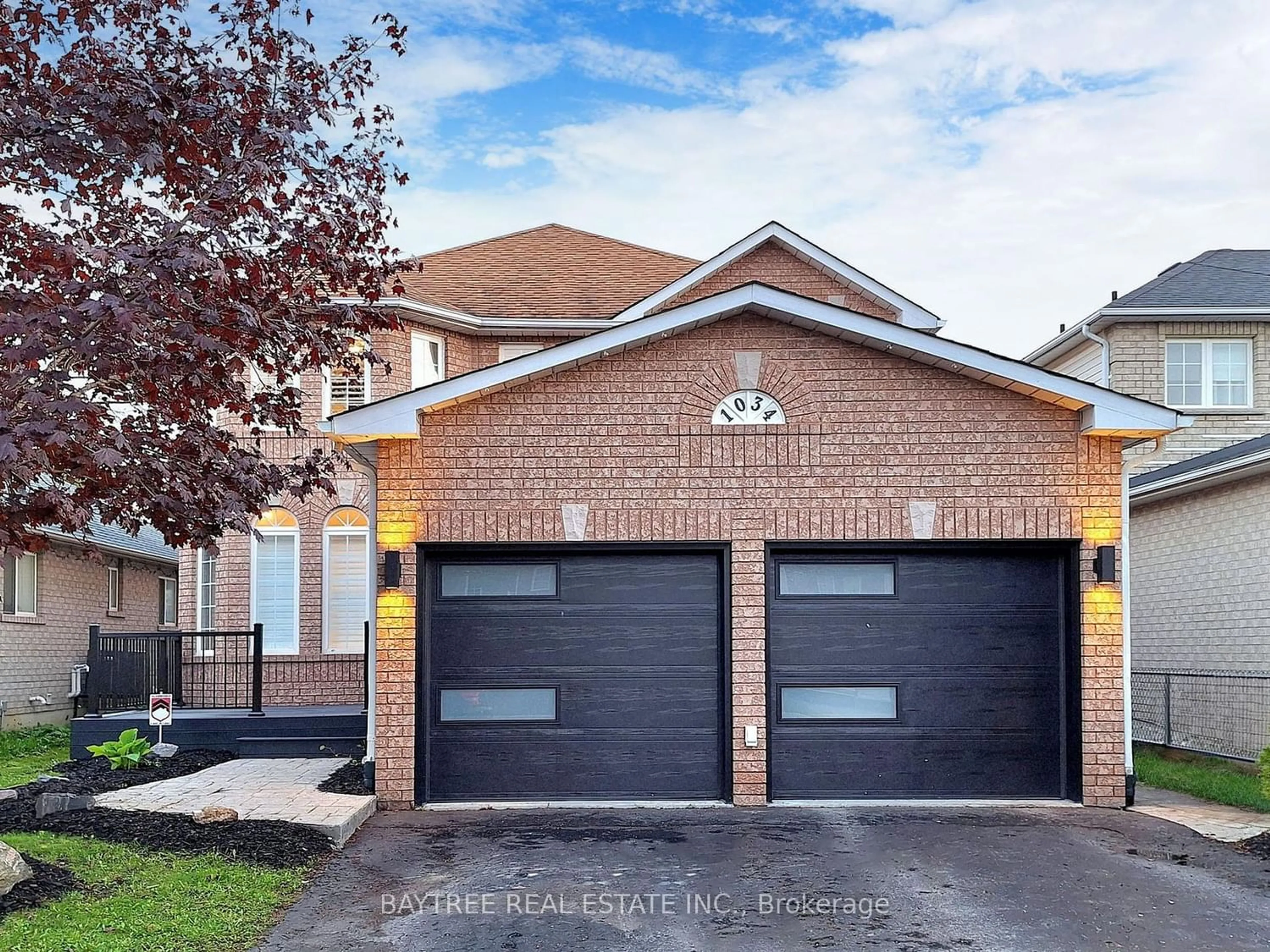 Home with brick exterior material for 1034 Corrie St, Innisfil Ontario L9S 1V1