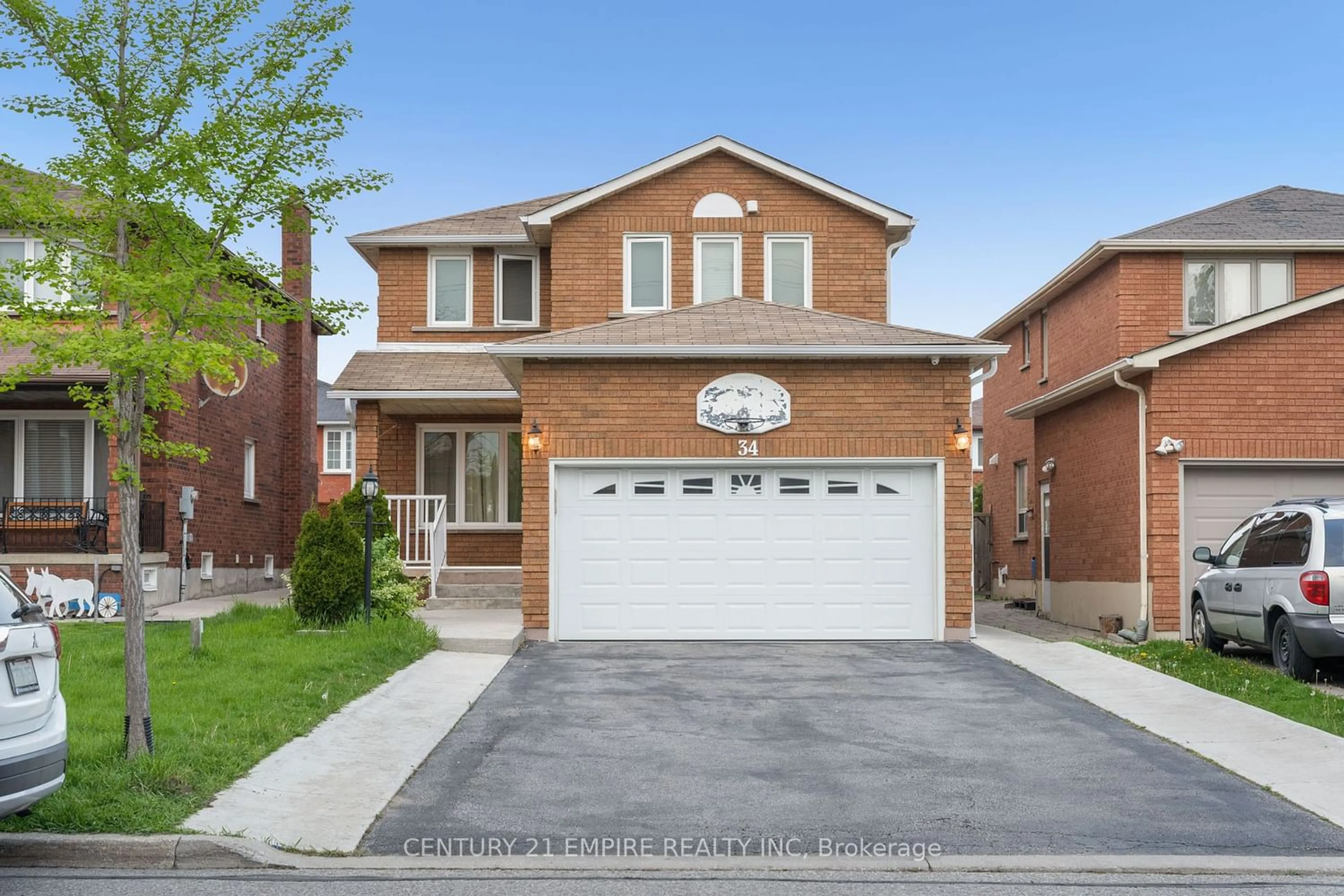 Frontside or backside of a home for 34 Lamp Cres, Vaughan Ontario L4L 6J9