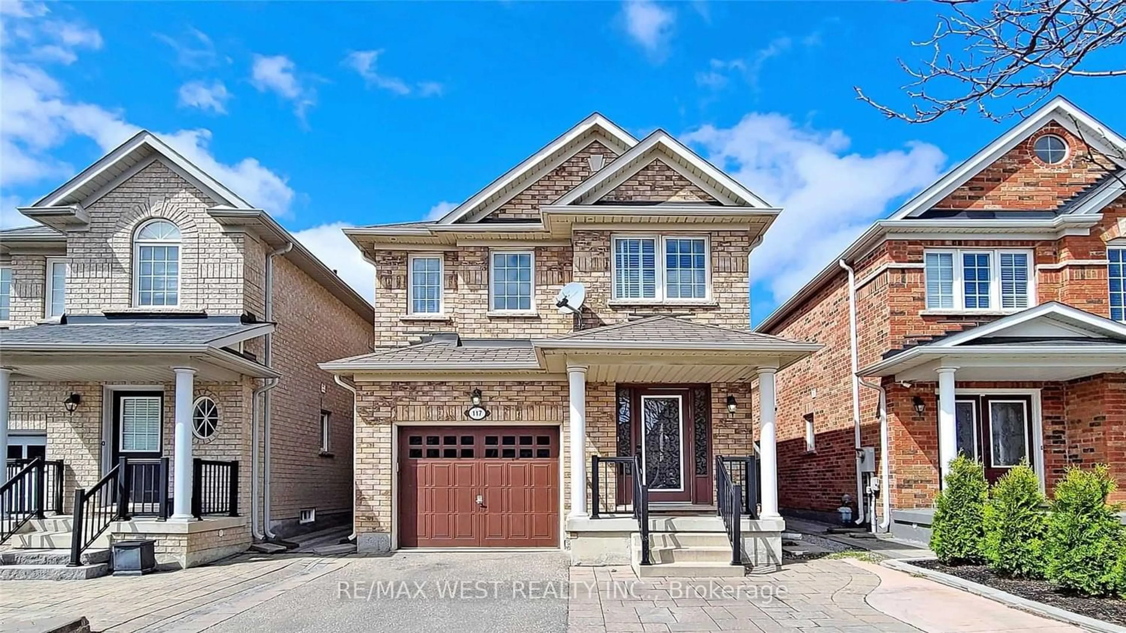 Home with brick exterior material for 117 Ozner Cres, Vaughan Ontario L4H 0G1