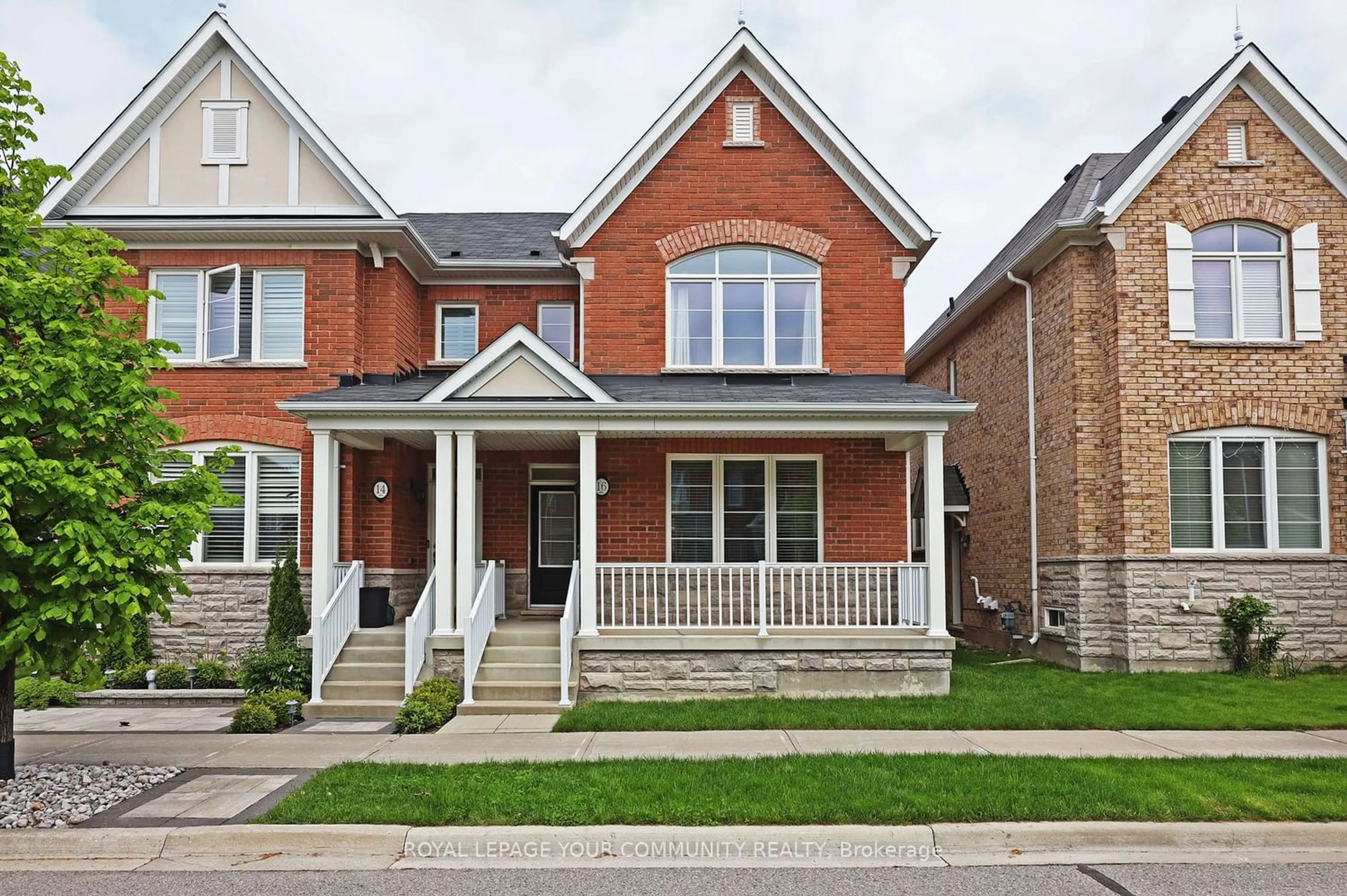 Home with brick exterior material for 16 Cinemark Ave, Markham Ontario L6B 0W4