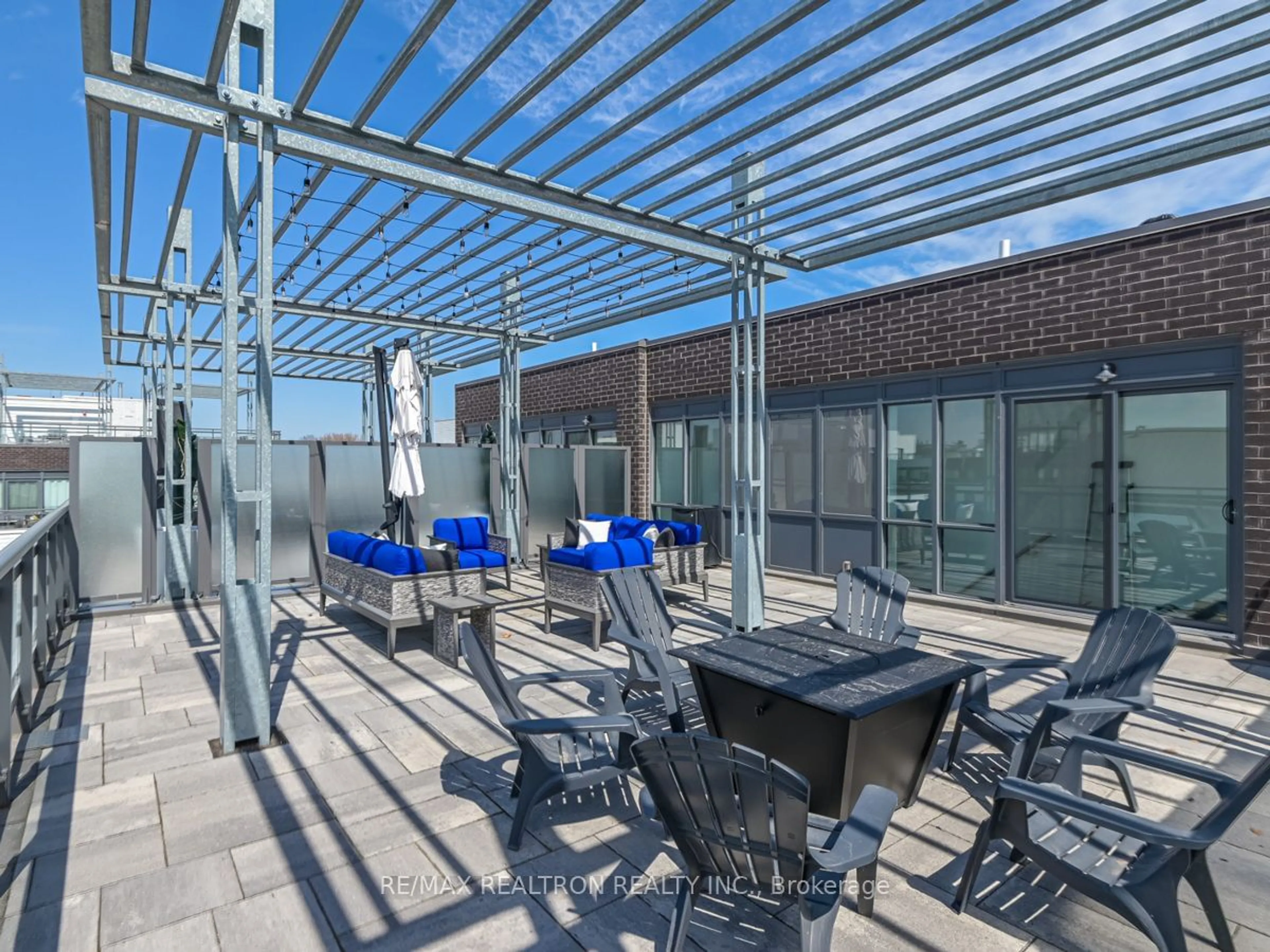 Patio for 261 Broward Way #48, Innisfil Ontario L9S 0J5