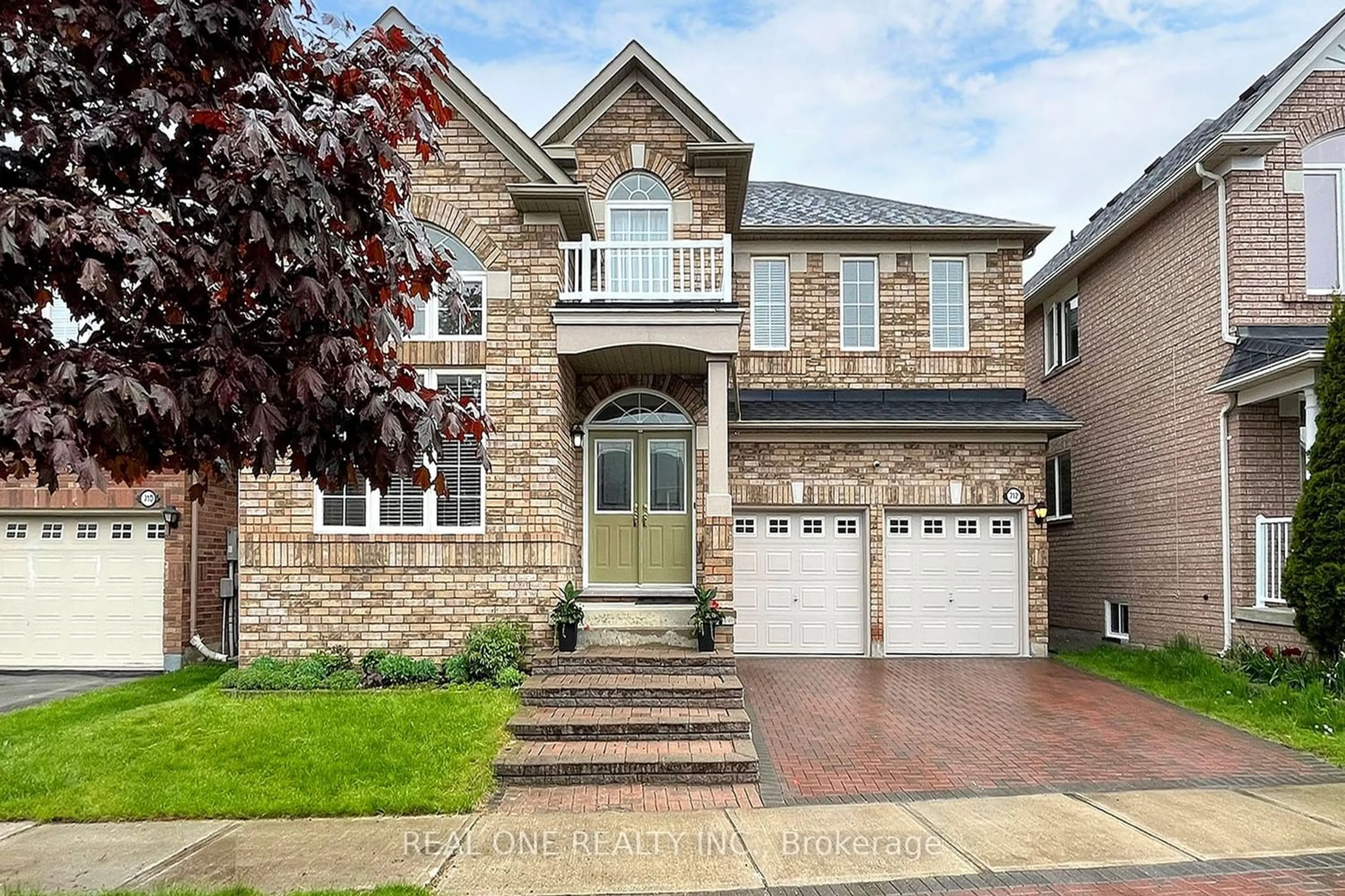 Home with brick exterior material for 712 The Bridle Walk, Markham Ontario L6C 2N4
