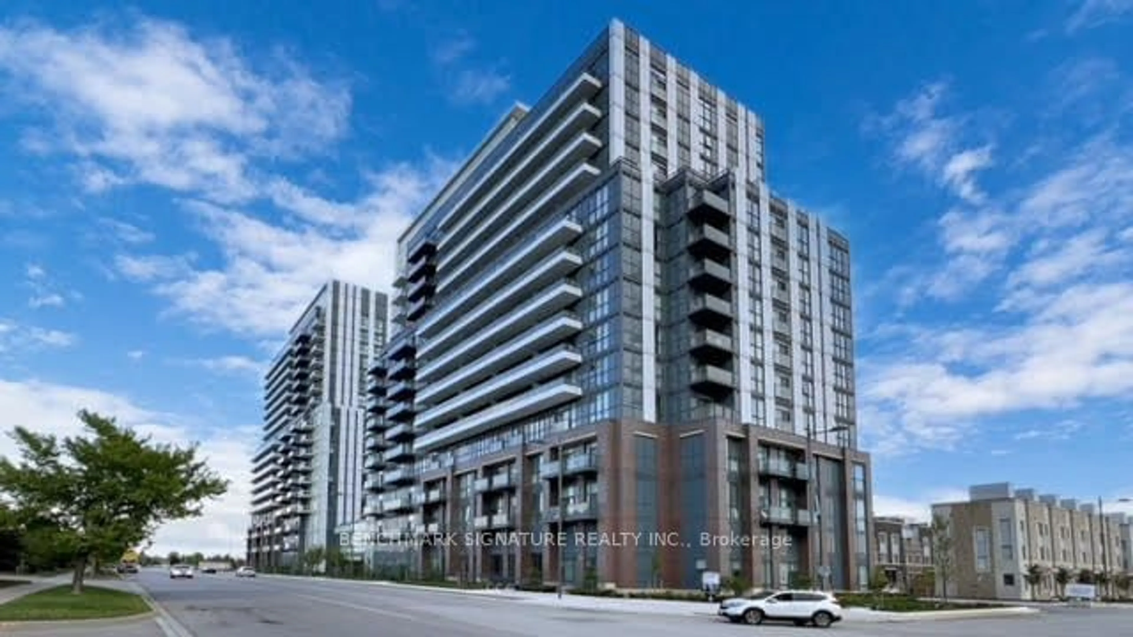 A pic from exterior of the house or condo for 10 Honeycrisp Cres #1001, Vaughan Ontario L4K 0M7
