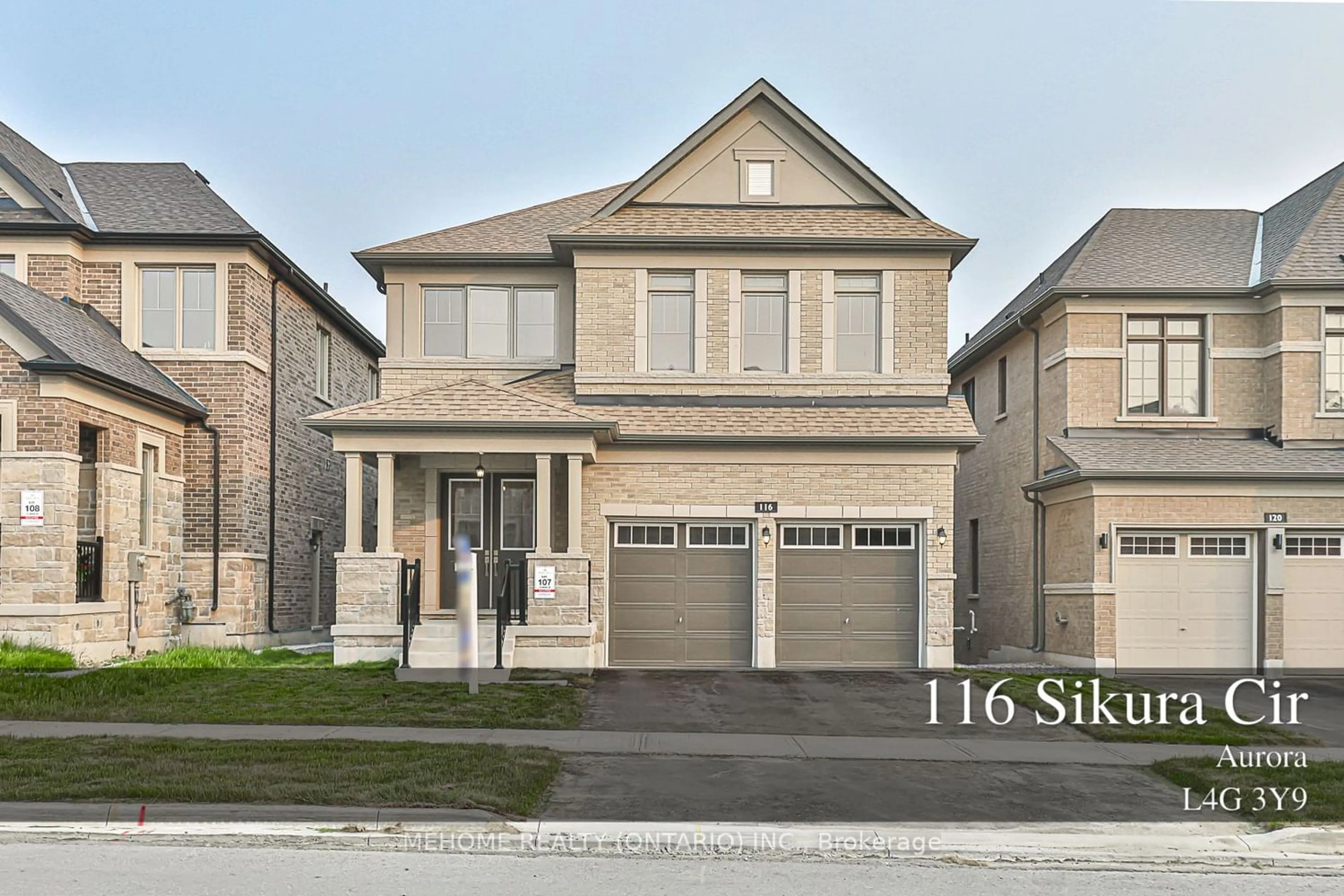 Frontside or backside of a home for 116 Sikura Circ, Aurora Ontario L4G 3Y9