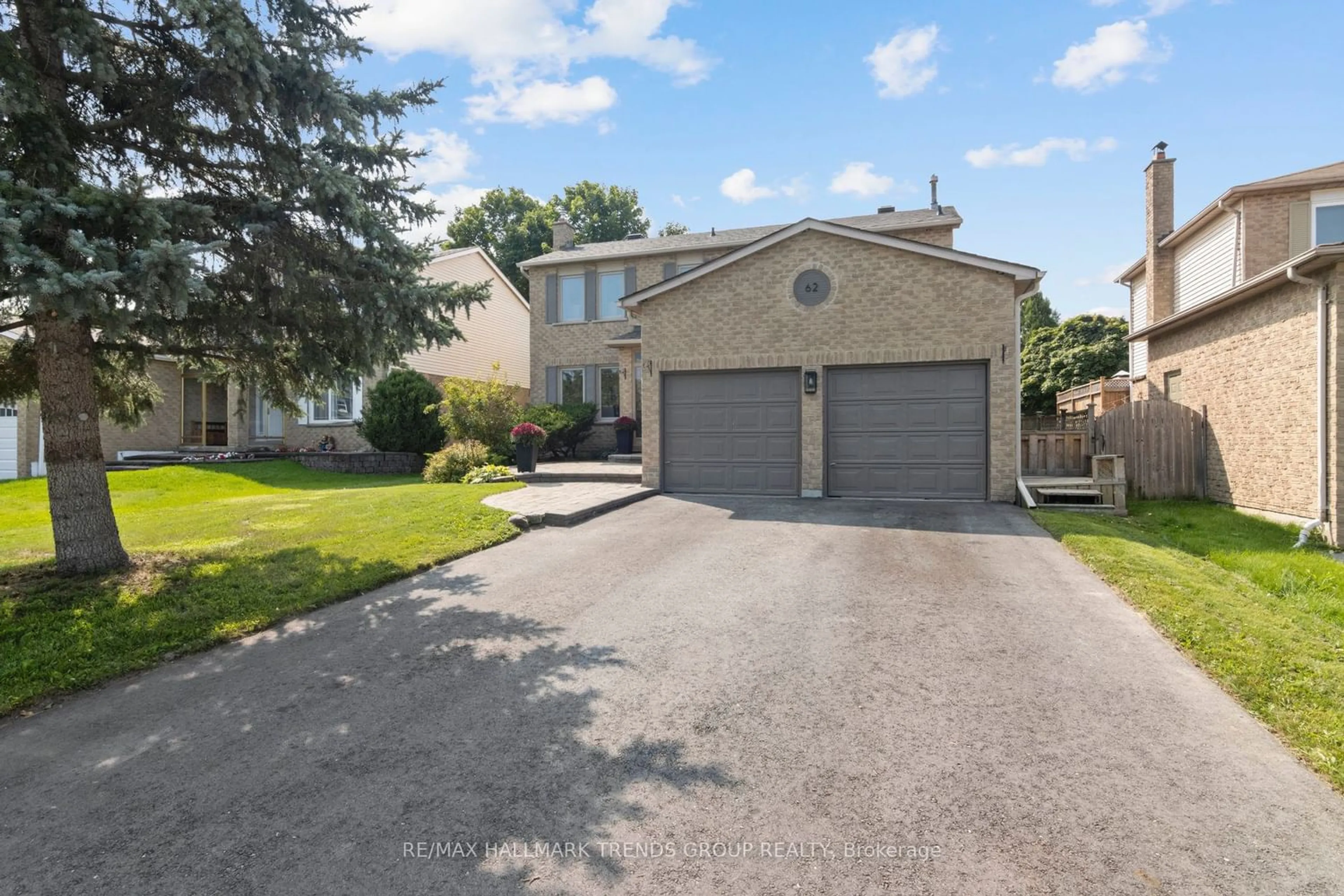 Frontside or backside of a home for 62 Colony Trail Blvd, East Gwillimbury Ontario L9N 1C8