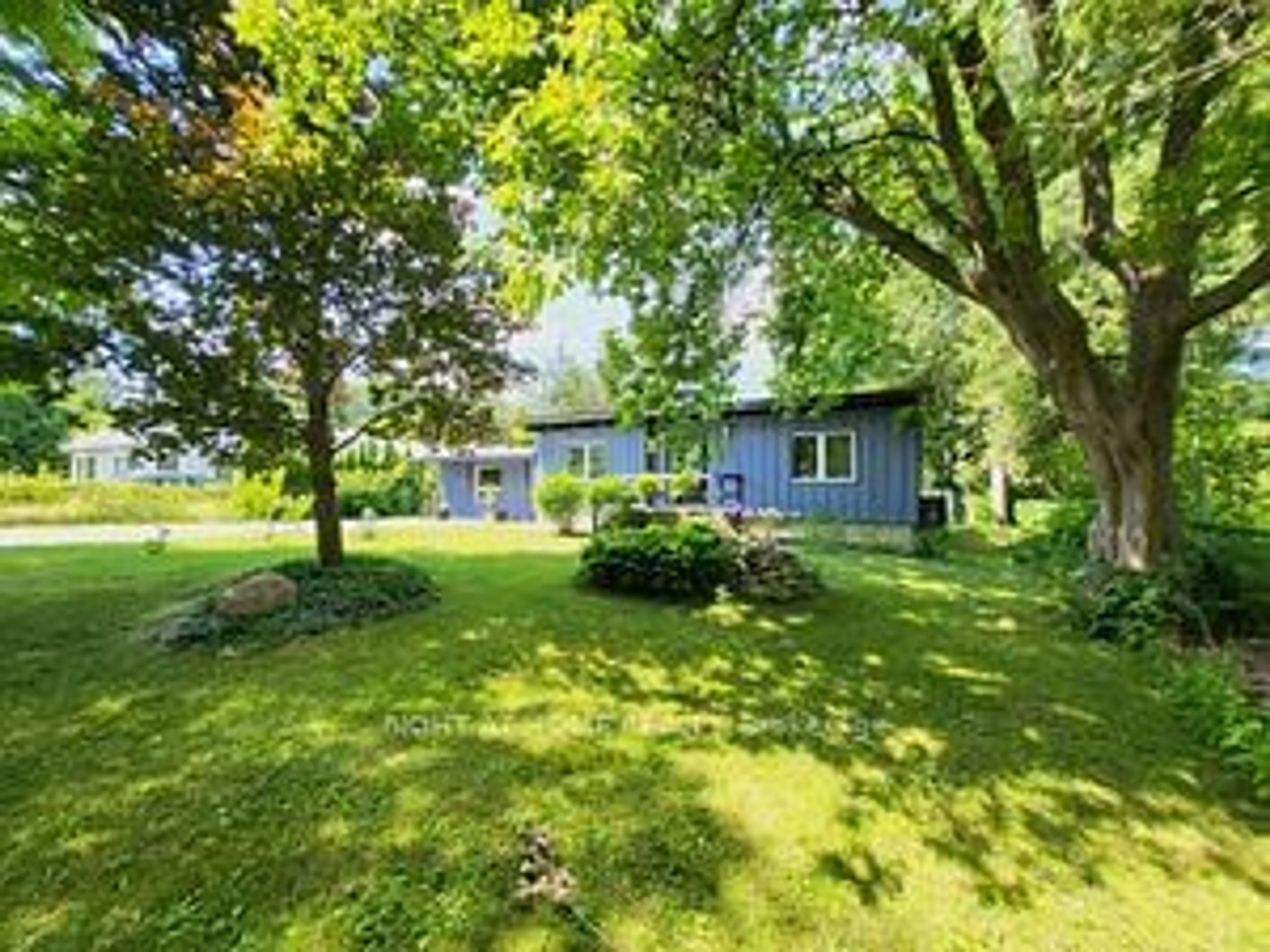 Cottage for 1012 Goshen Rd, Innisfil Ontario L9S 2B5