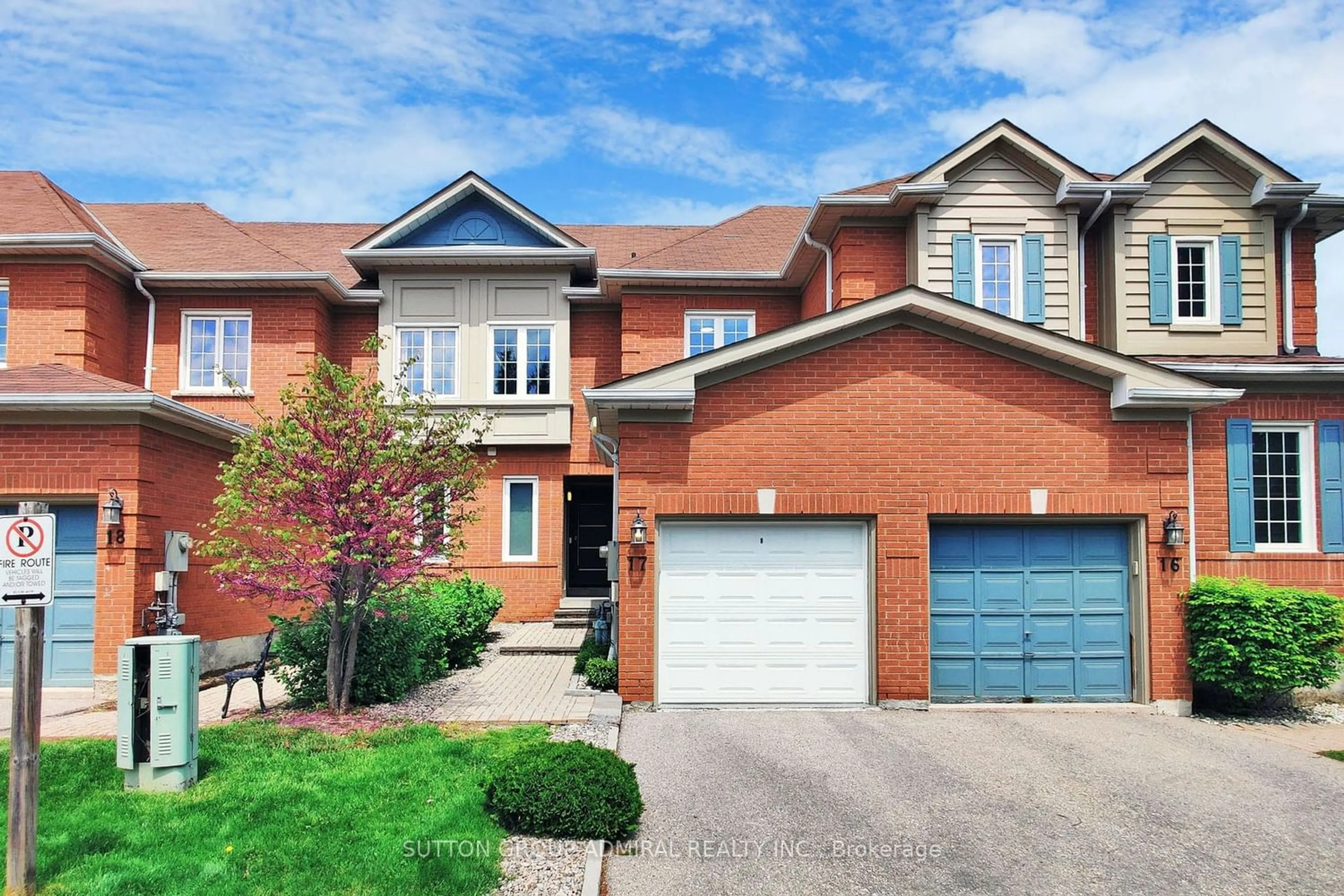 Home with brick exterior material for 2 Mary Gapper Cres #17, Richmond Hill Ontario L4C 0J4