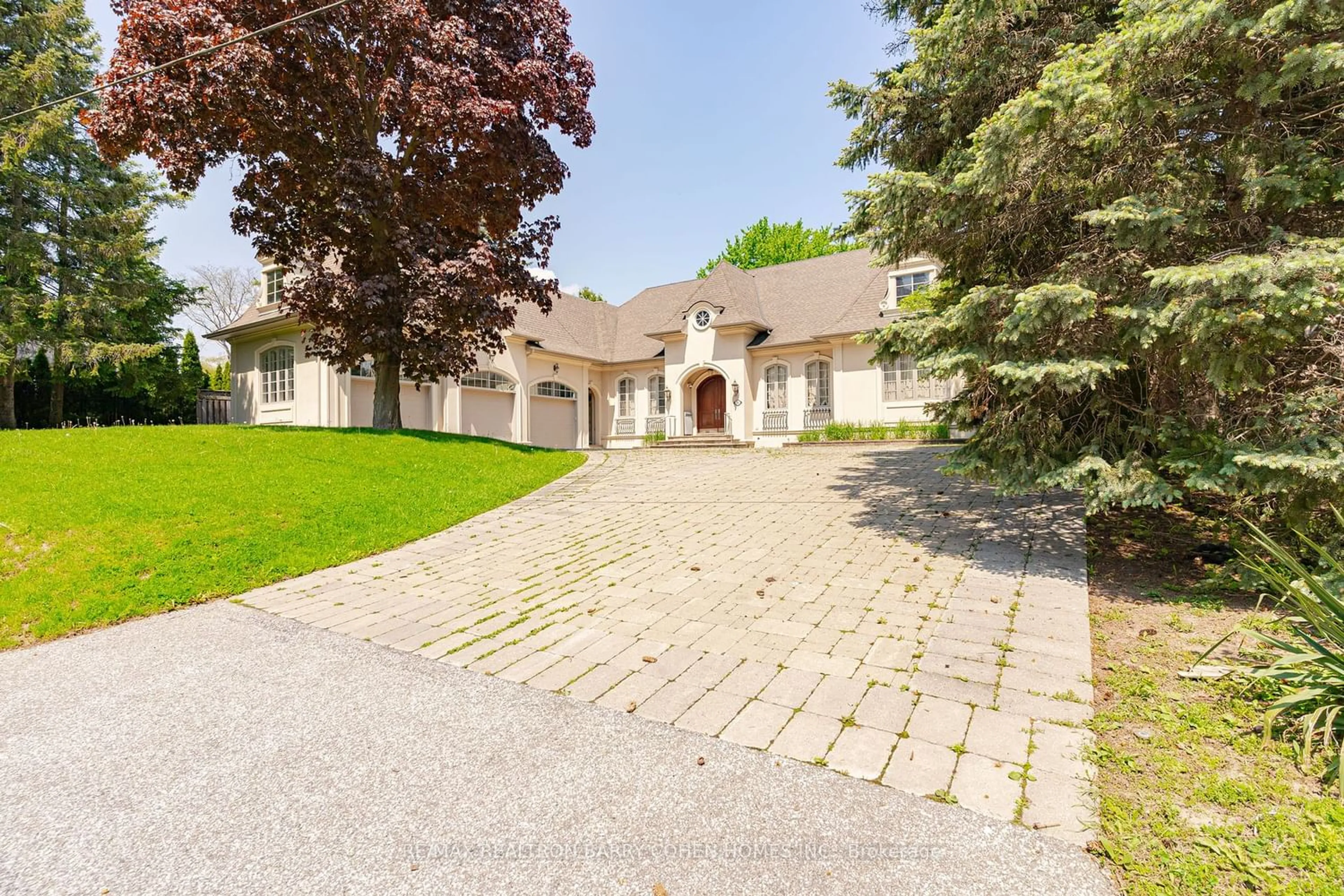 Outside view for 76 Thornridge Dr, Vaughan Ontario L4J 1C8