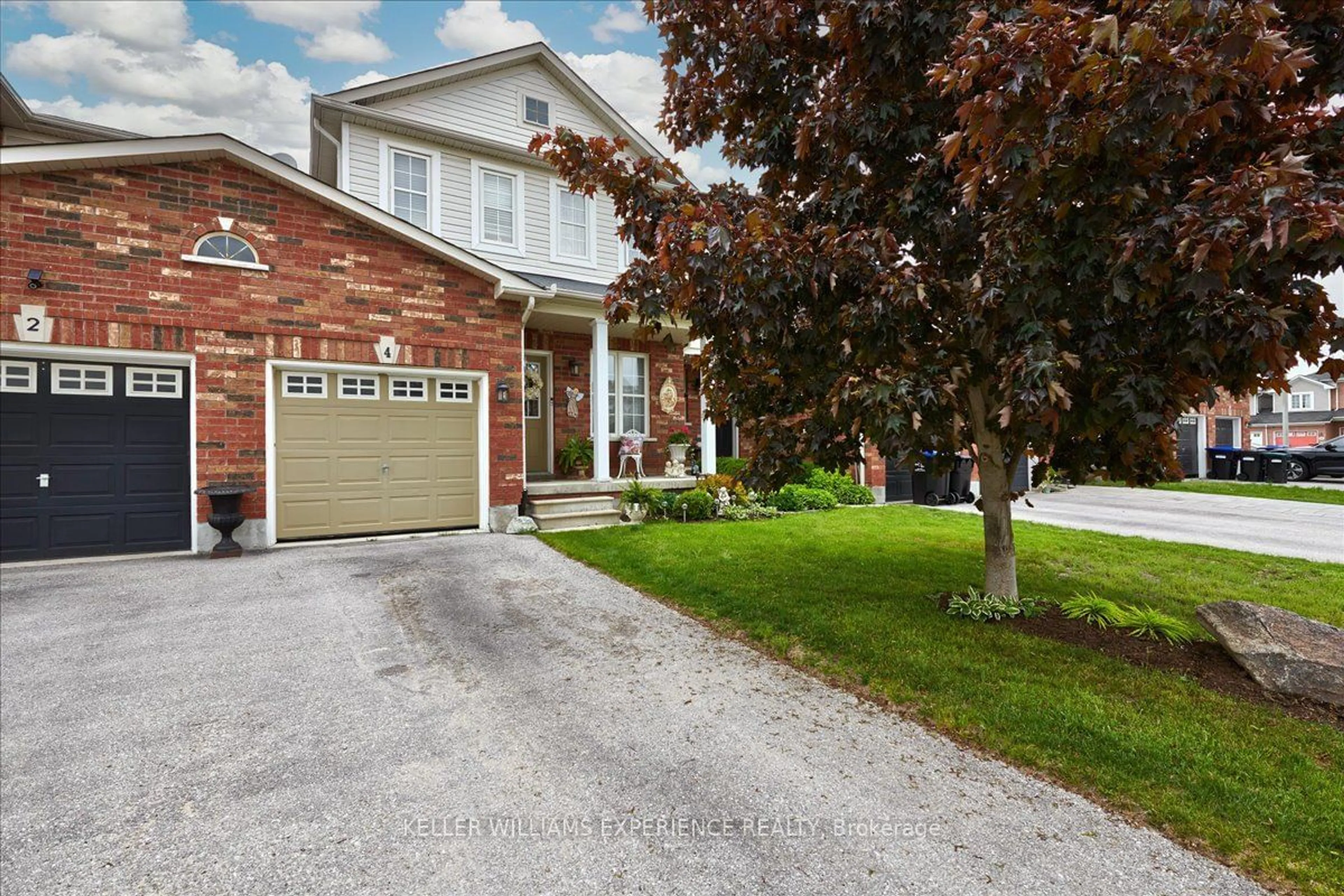 Home with brick exterior material for 4 Mccann Lane, Essa Ontario L0M 1B4