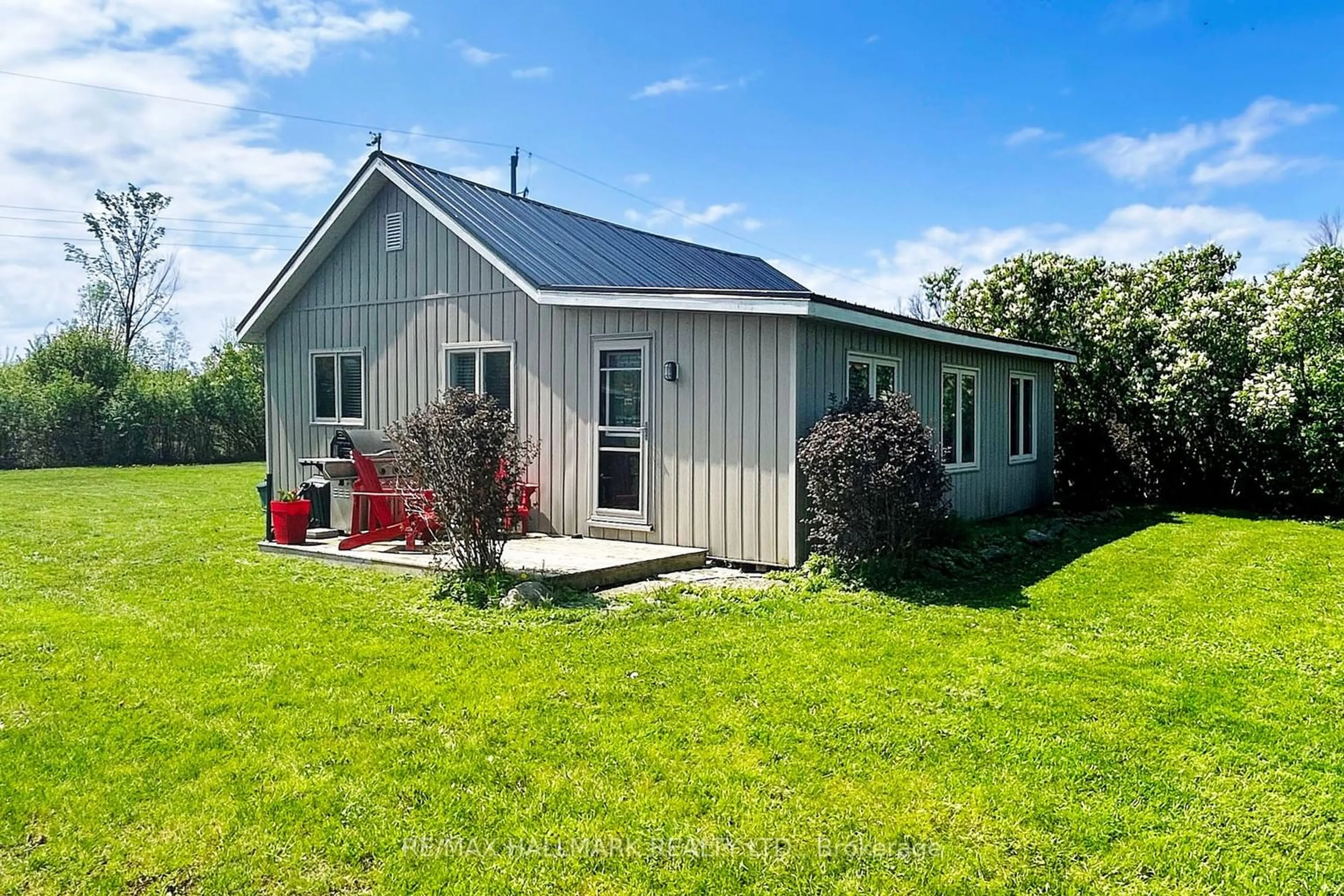 Cottage for B40318 Shore Rd, Brock Ontario L0K 1A0