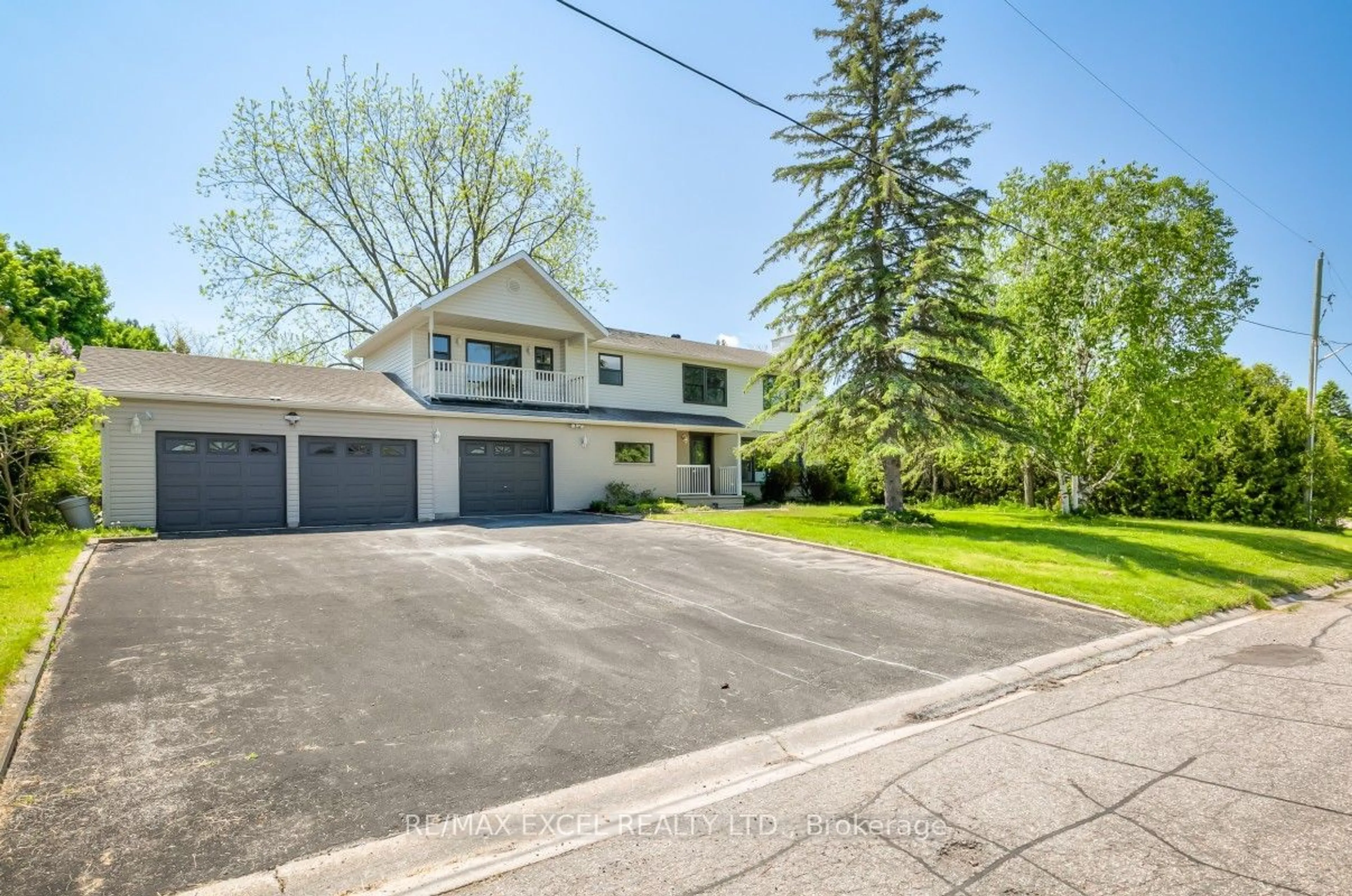Frontside or backside of a home for 39 Milne Lane, East Gwillimbury Ontario L0G 1R0