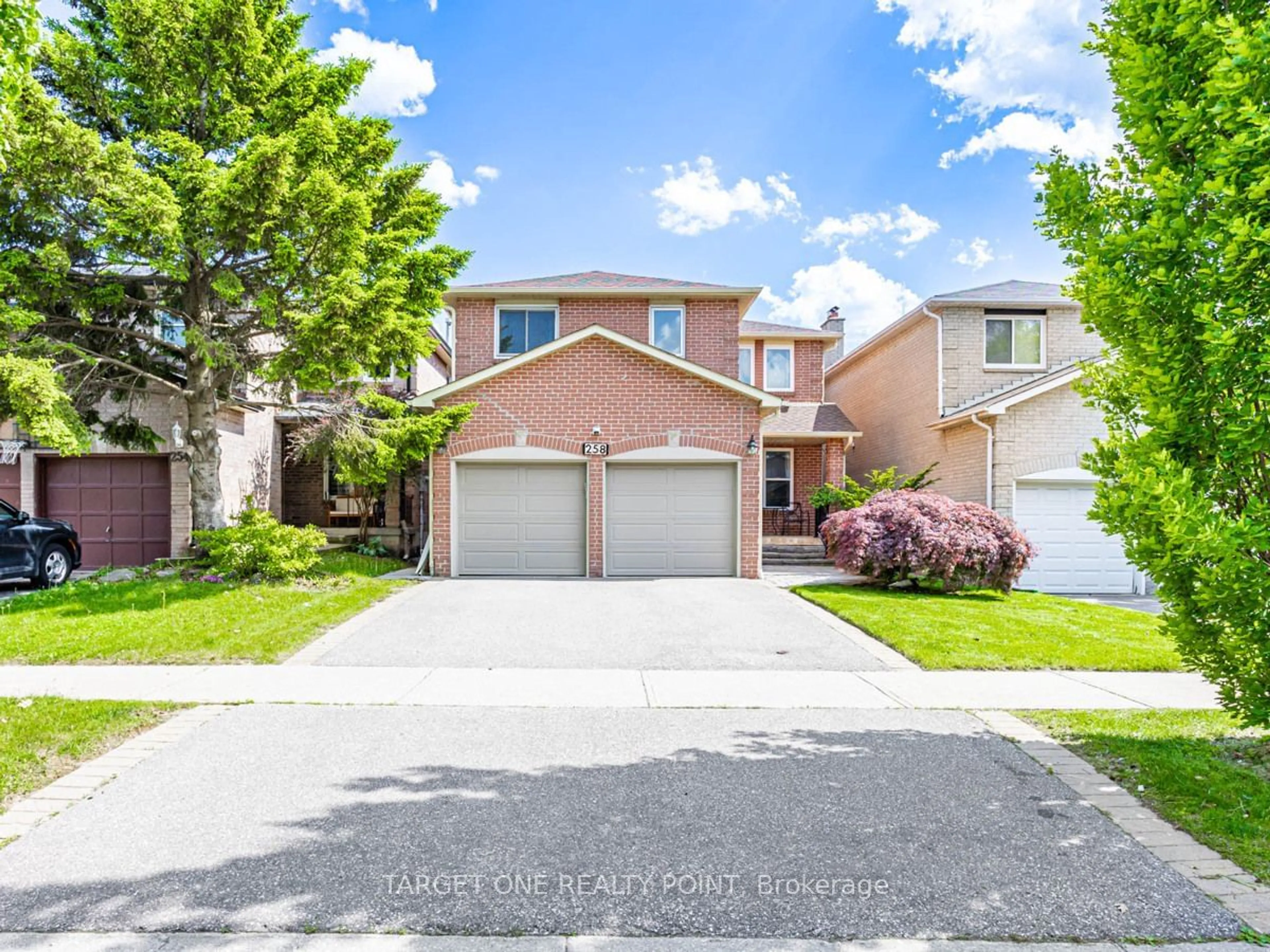 Frontside or backside of a home for 258 Brickstone Circ, Vaughan Ontario L4J 6L2