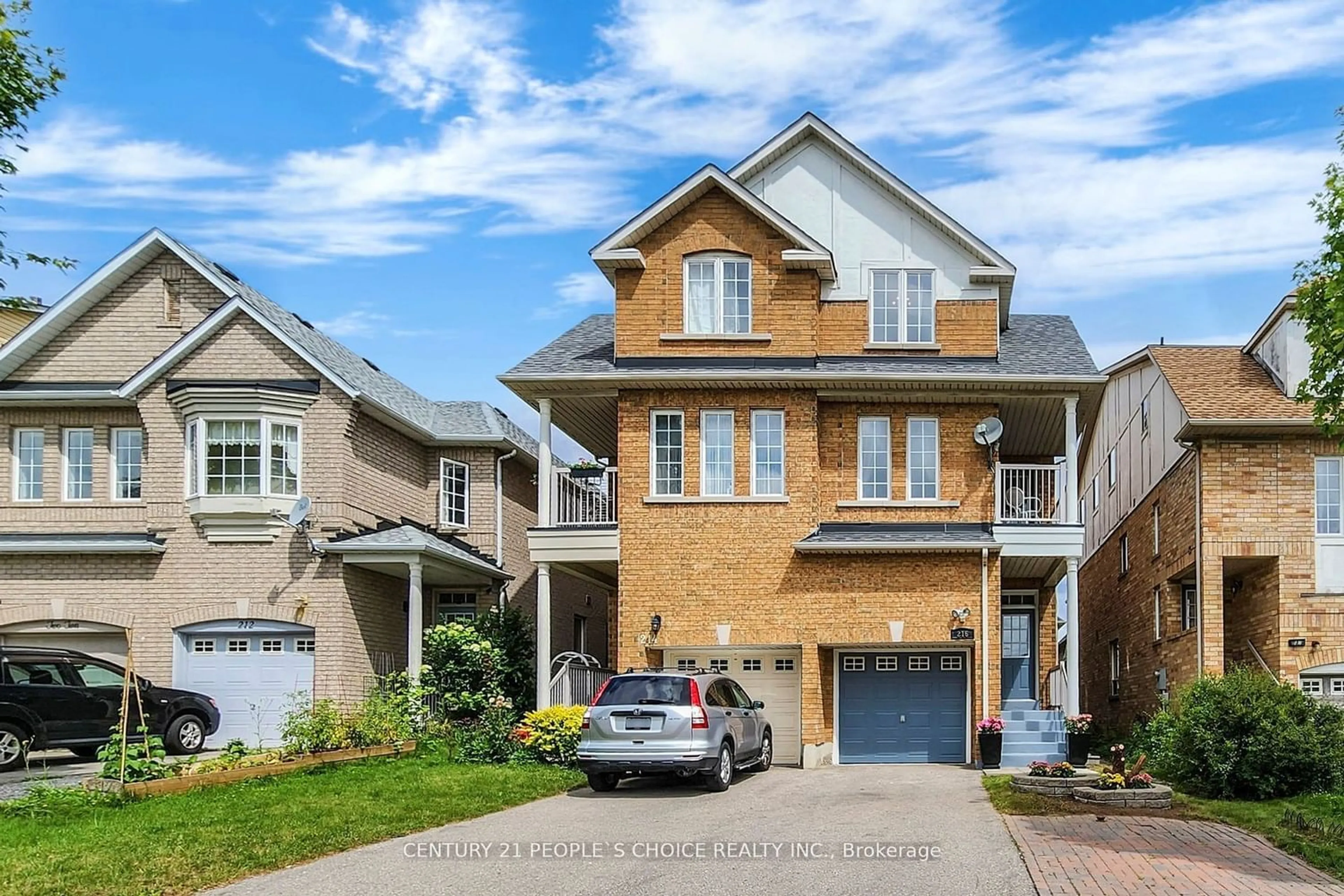 Frontside or backside of a home for 216 Maple Sugar Lane, Vaughan Ontario L4J 9A8