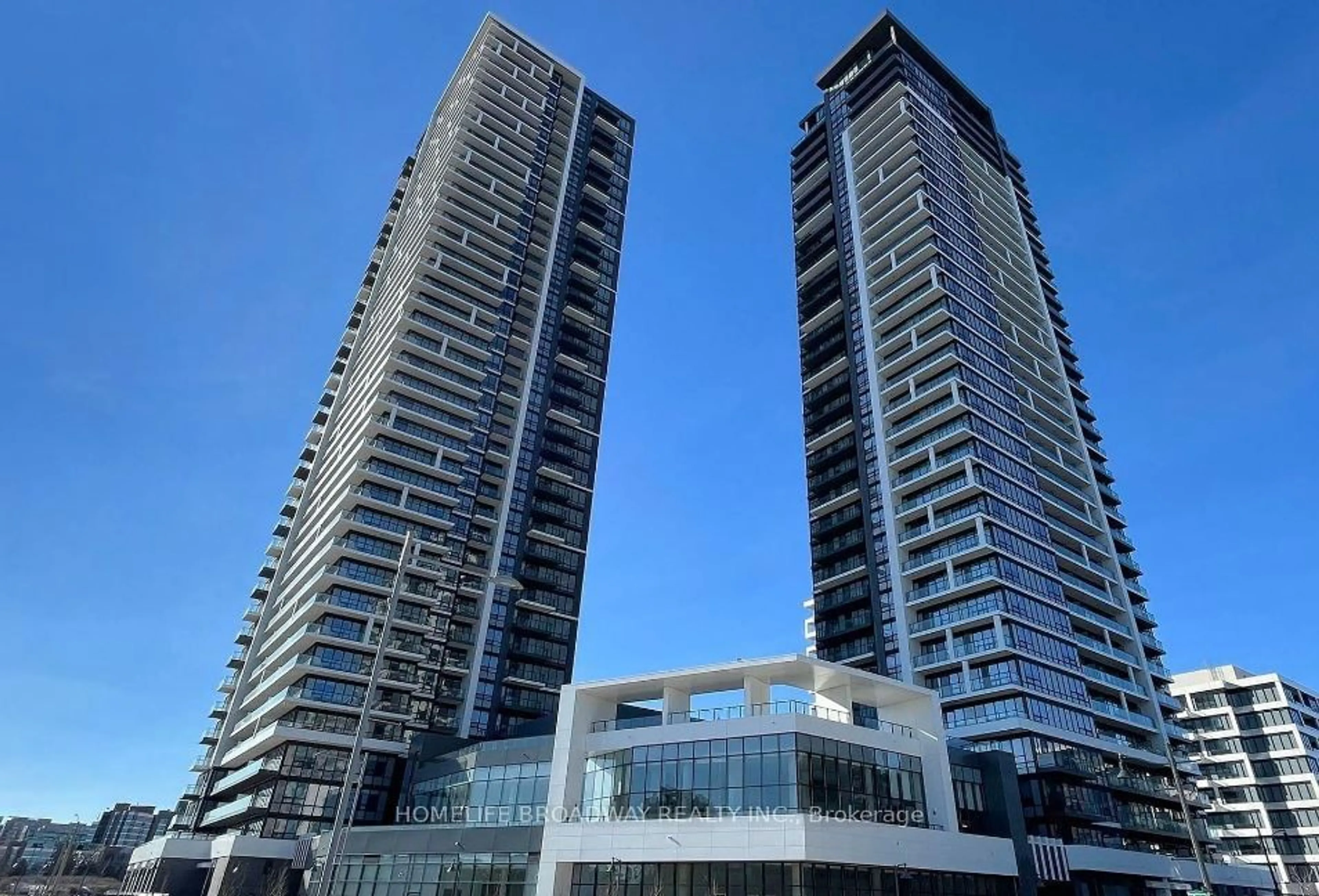 Indoor foyer for 18 Water Walk Dr #PH8, Markham Ontario L3R 1L5