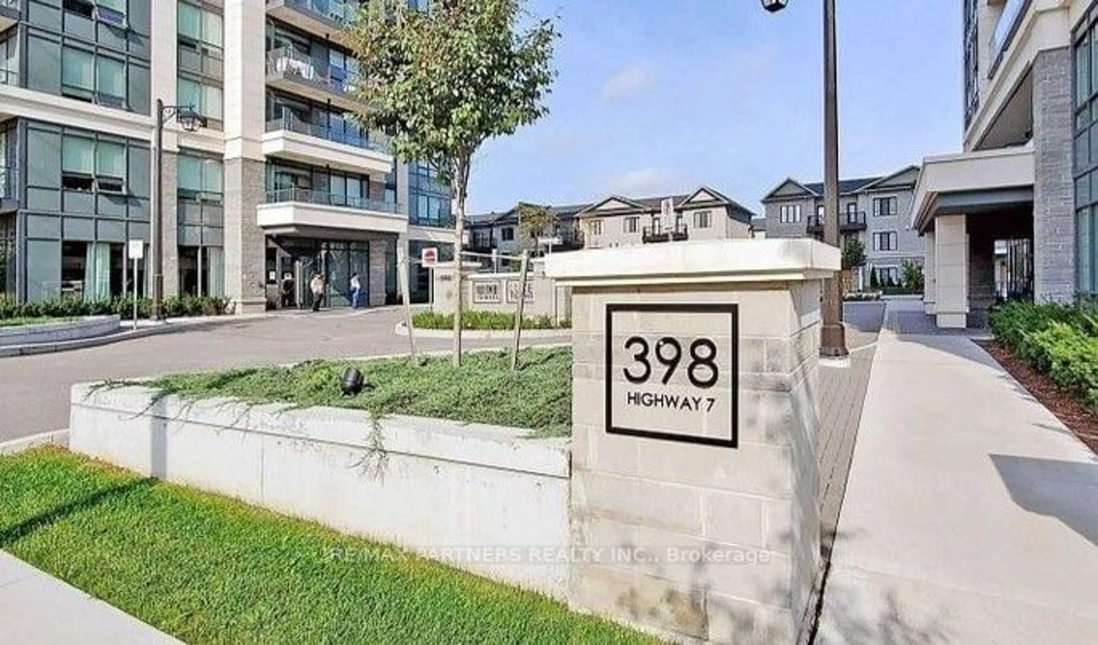 A pic from exterior of the house or condo for 398 Highway 7 St #305, Richmond Hill Ontario L4B 0G6